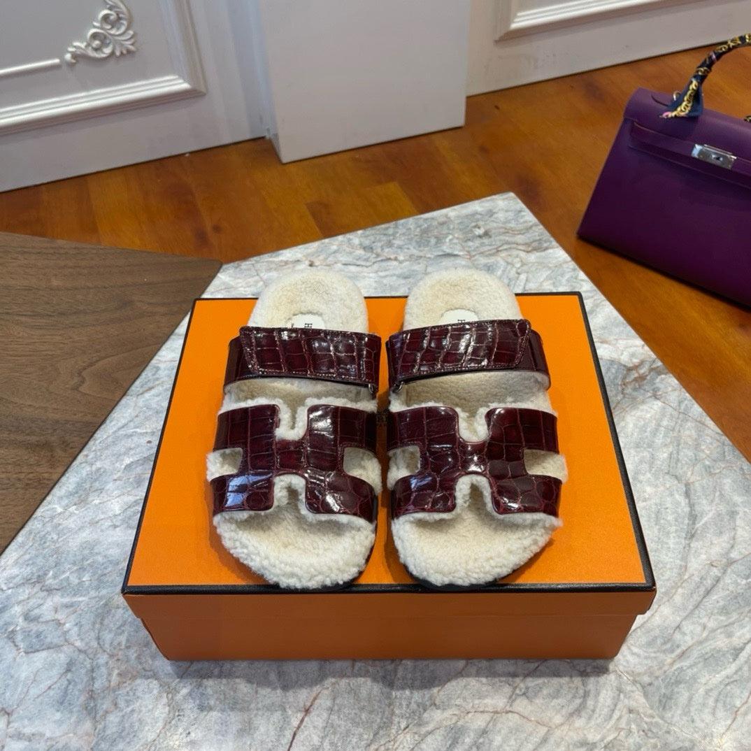 Hermès Chypre Kürklü Tamamen El Yapımı Sandaletler - Glimmer of Luxury