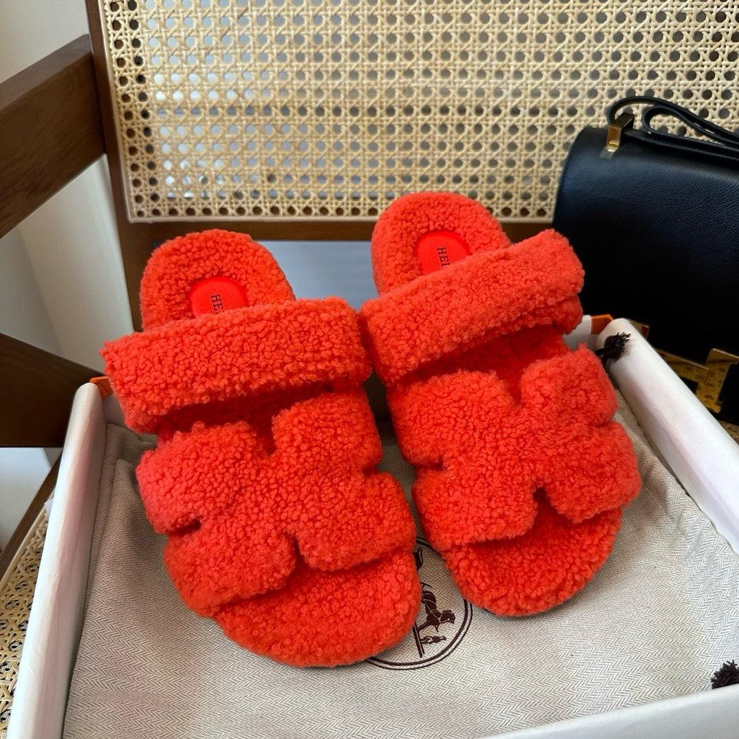 Hermès Chypre Kürk Sandaletler - Glimmer of Luxury