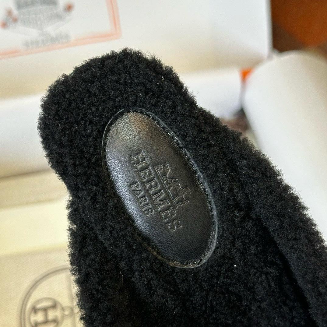 Hermes Oz Kürklü Ayakkabılar Tamamen El Yapımı - Glimmer of Luxury