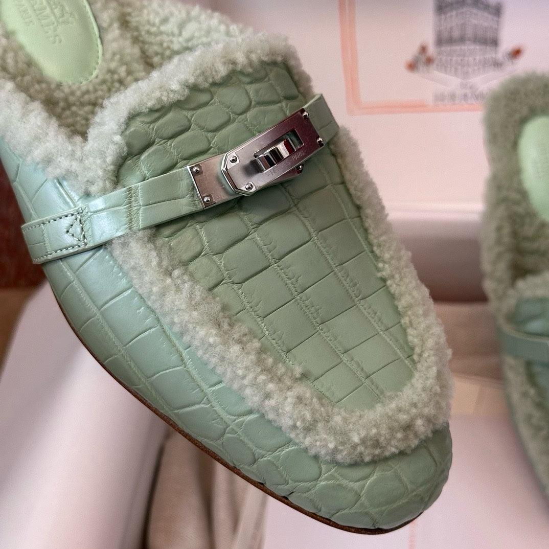 Hermes Oz Kürklü Yeşil Ayakkabılar Tamamen El Yapımı - Glimmer of Luxury