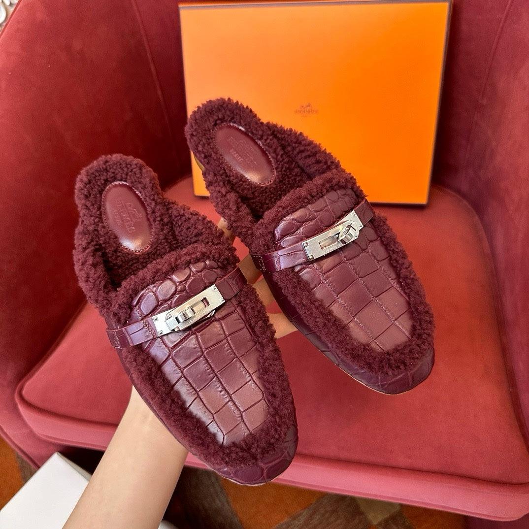 Hermes Oz Kürklü Bordo Ayakkabılar Tamamen El Yapımı - Glimmer of Luxury