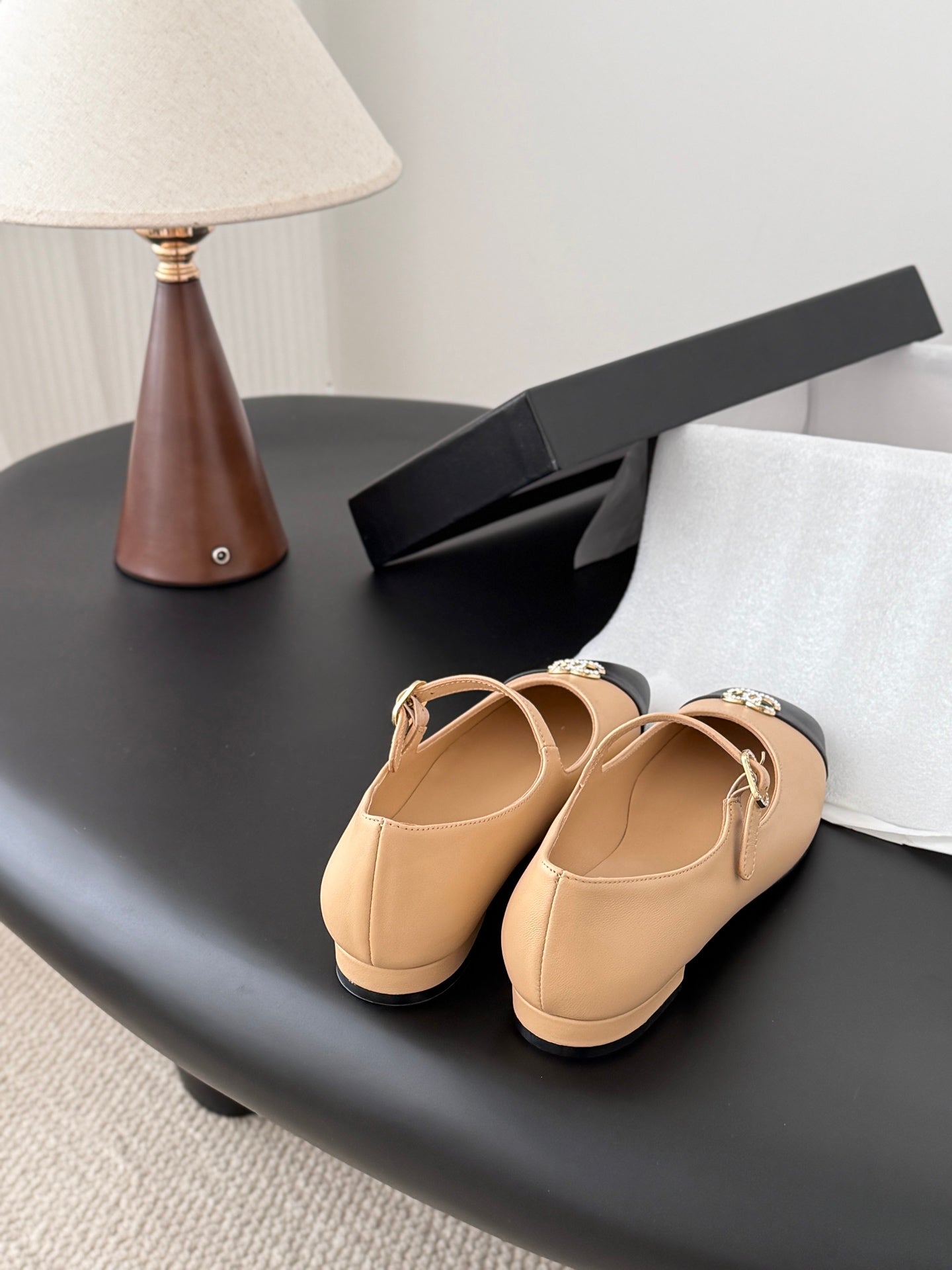 Chanel 25B Mary Jane Ayakkabıları – Hakiki Koyun Derisi