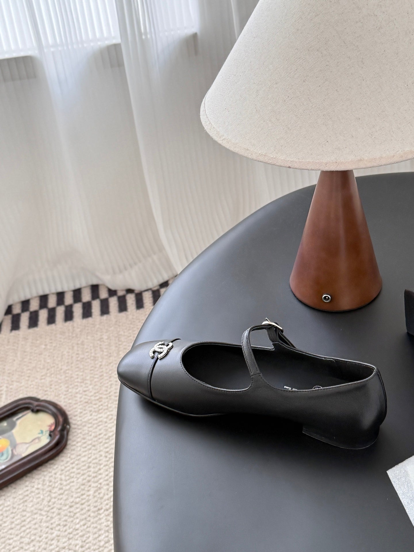 Chanel 25B Mary Jane Ayakkabıları – Hakiki Koyun Derisi