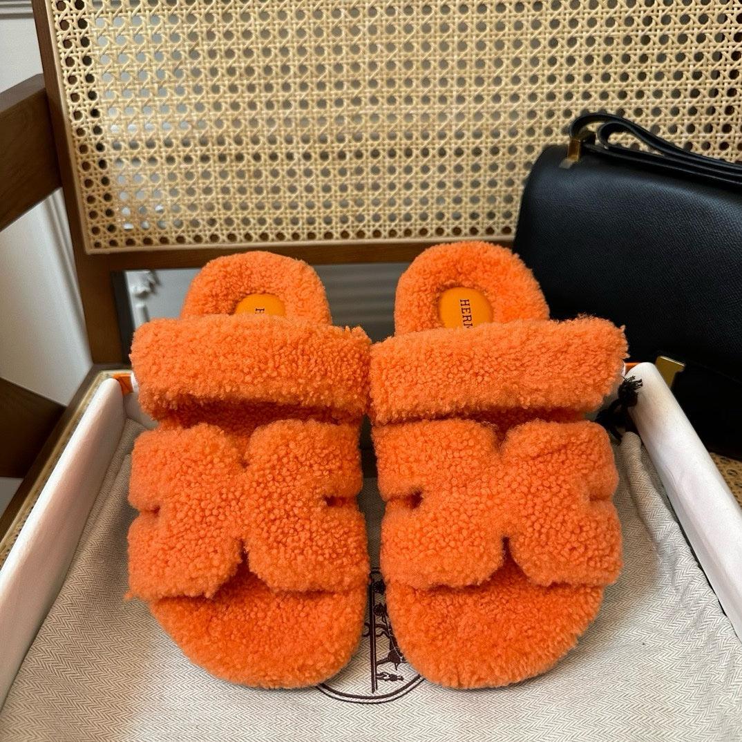 Hermès Chypre Kürk Sandaletler - Glimmer of Luxury