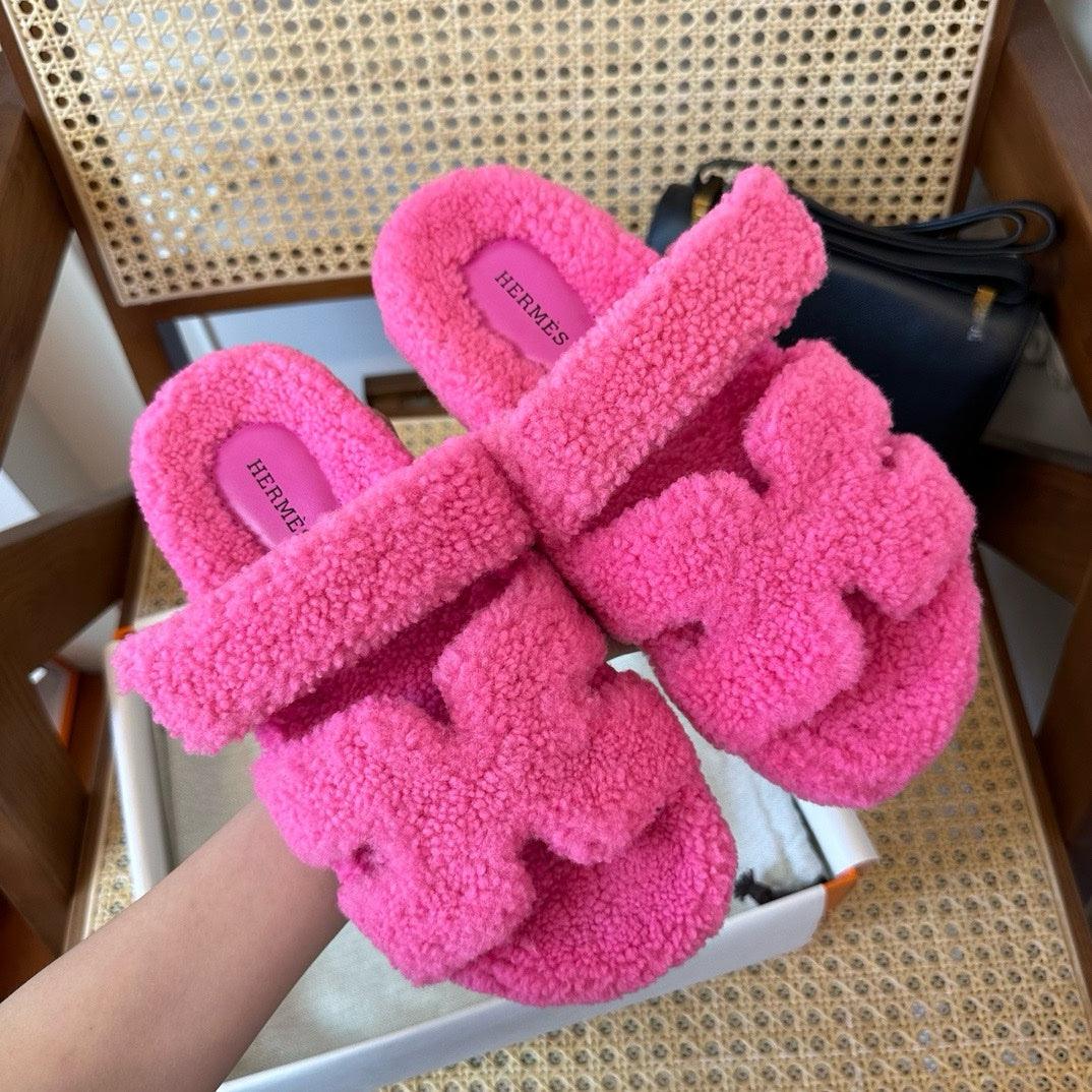 Hermès Chypre Kürk Sandaletler - Glimmer of Luxury