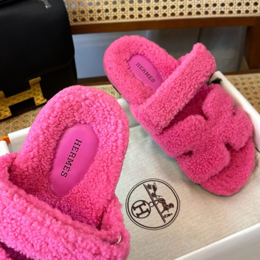 Hermès Chypre Kürk Sandaletler - Glimmer of Luxury