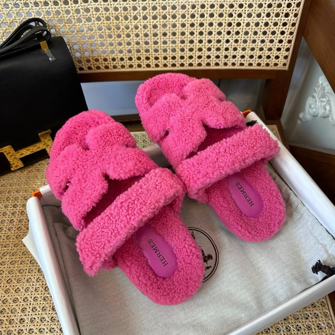 Hermès Chypre Kürk Sandaletler - Glimmer of Luxury