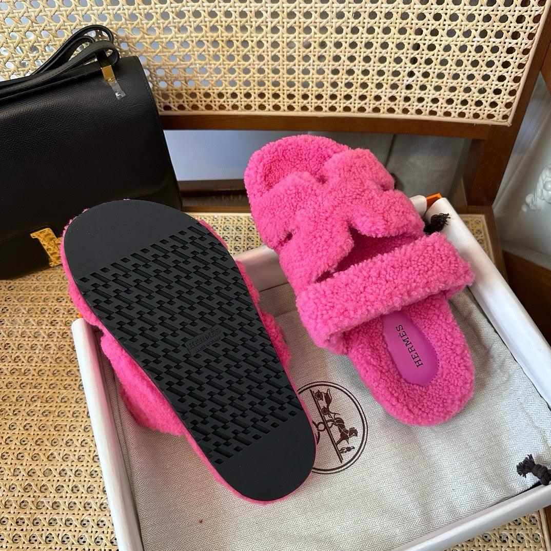 Hermès Chypre Kürk Sandaletler - Glimmer of Luxury