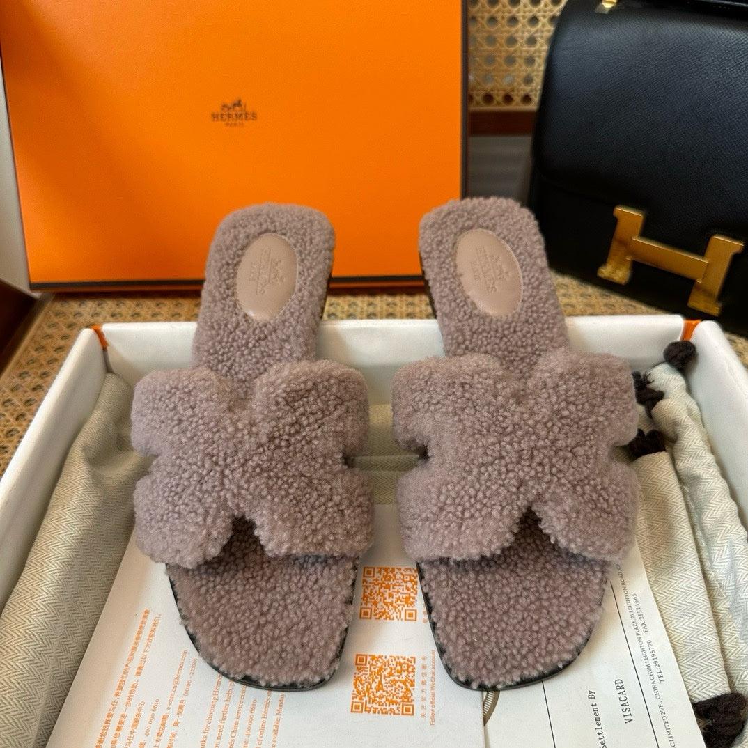 Hermès Oran Sandal Ağacı Kürk Sandalet - Glimmer of Luxury