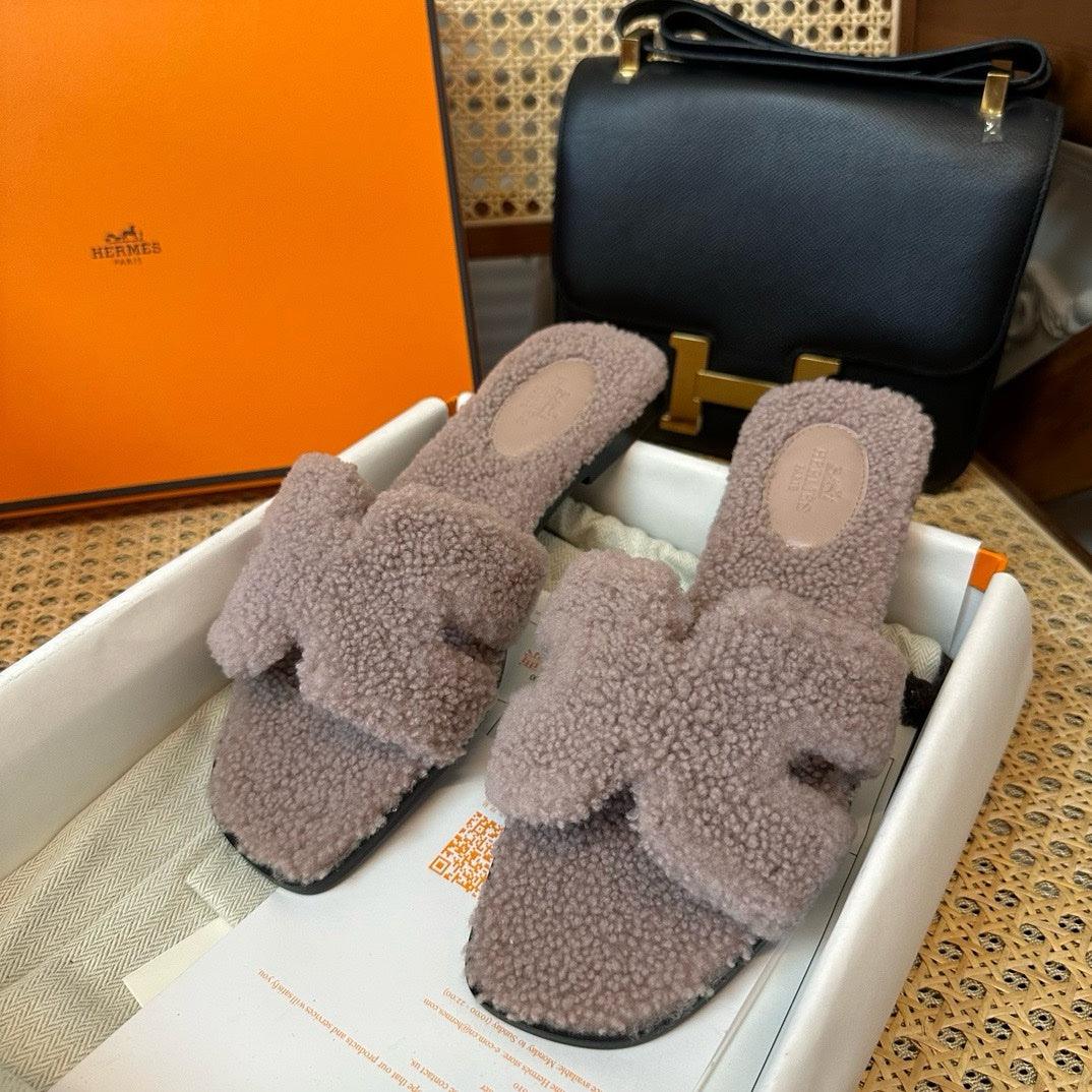 Hermès Oran Sandal Ağacı Kürk Sandalet - Glimmer of Luxury