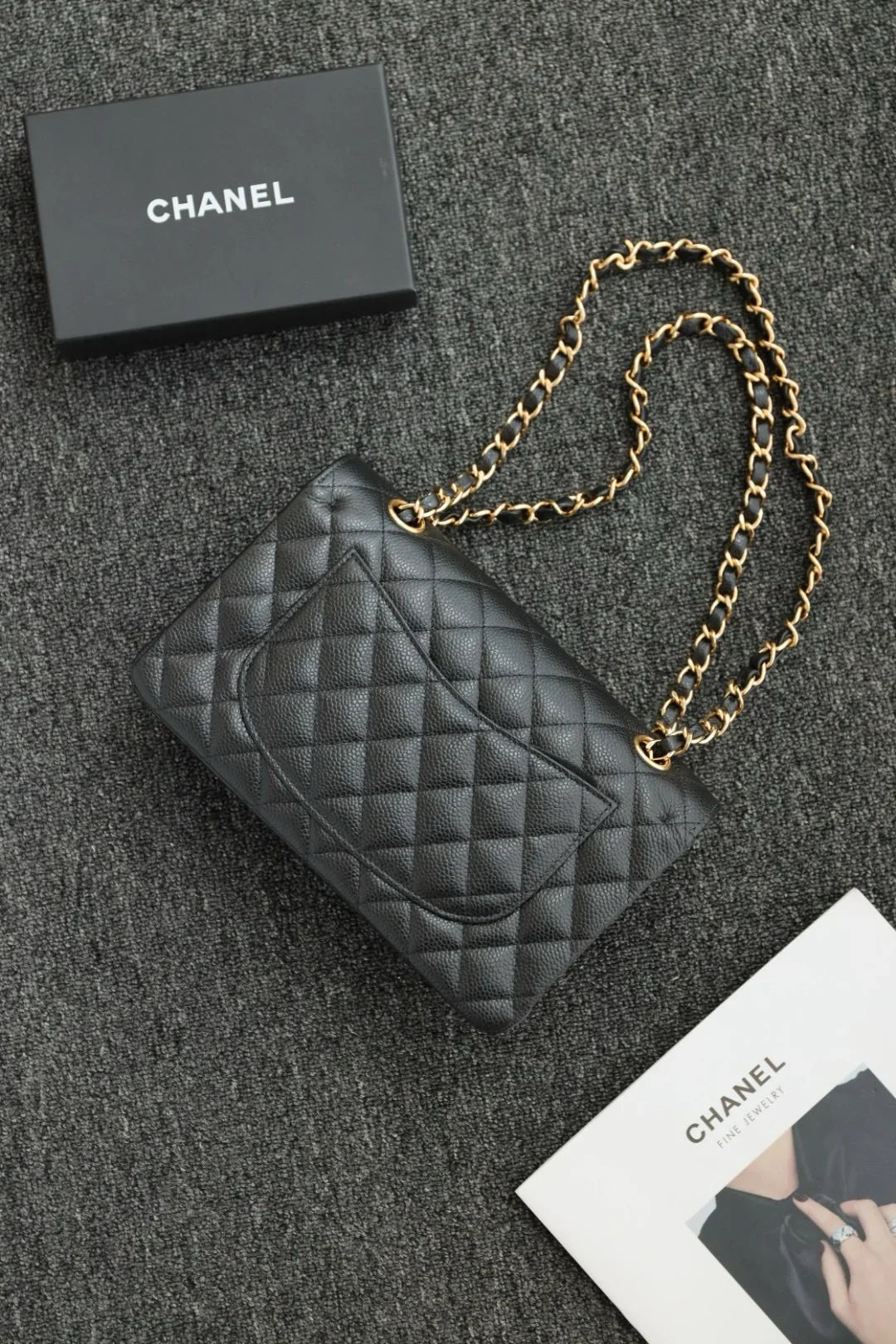 Chanel Klasik Flap Küçük 23cm Havyar Derisi Çanta - Glimmer of Luxury