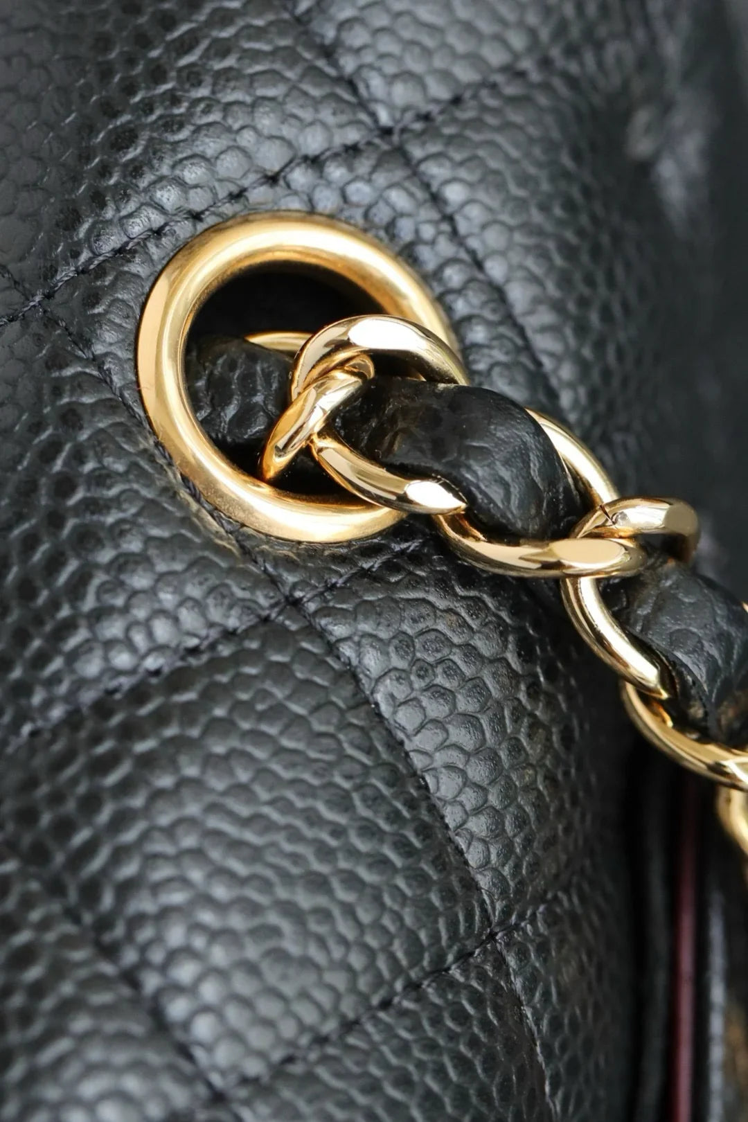 Chanel Klasik Flap Küçük 23cm Havyar Derisi Çanta - Glimmer of Luxury