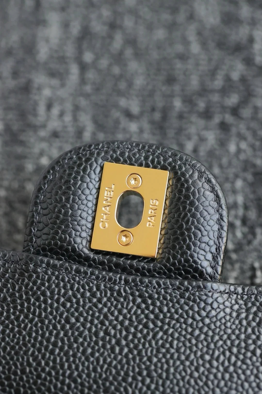 Chanel Klasik Flap Küçük 23cm Havyar Derisi Çanta - Glimmer of Luxury