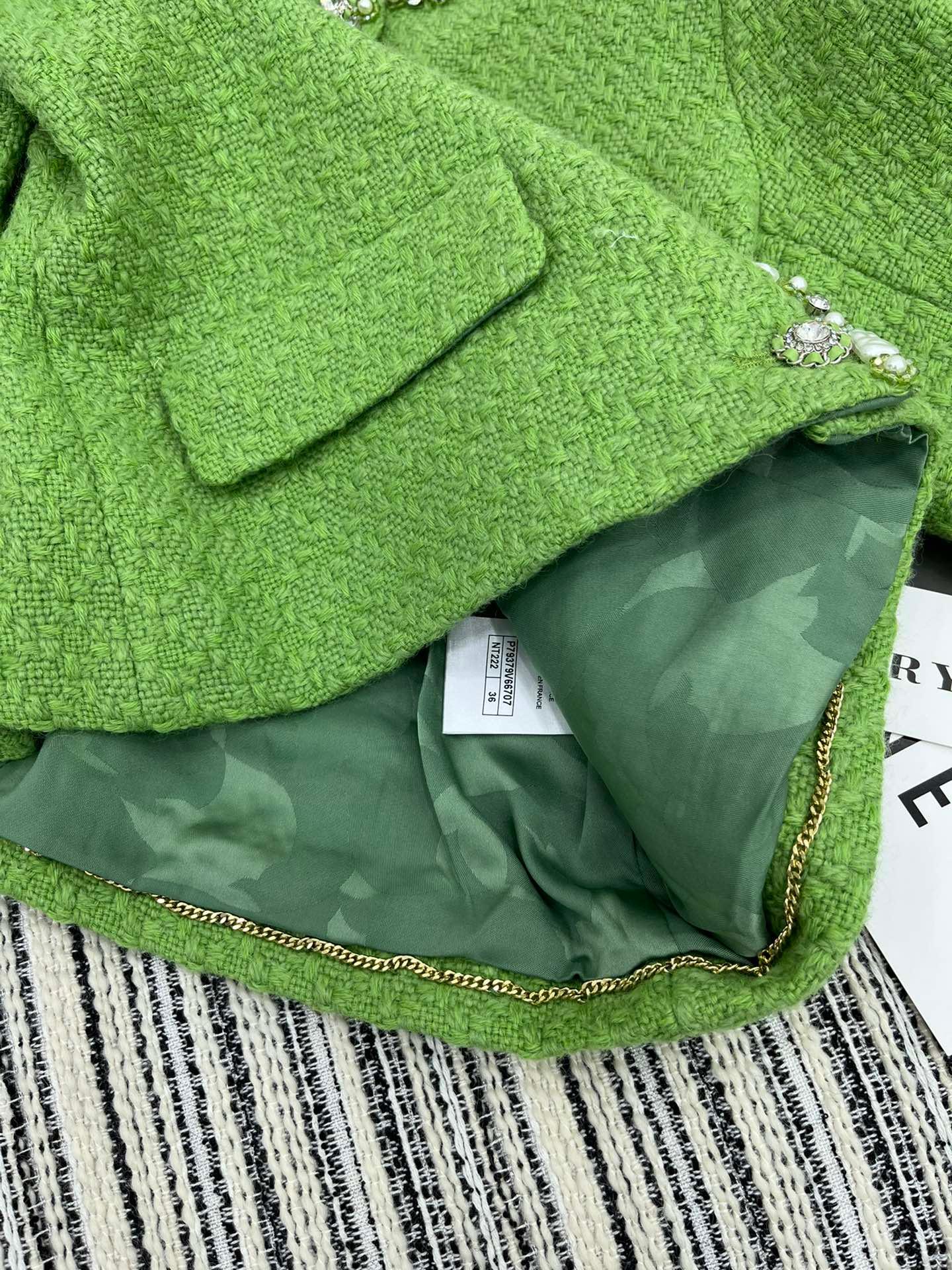 Chanel 2024 Tüvit El-boncuklu Dokuma Ceket - Glimmer of Luxury