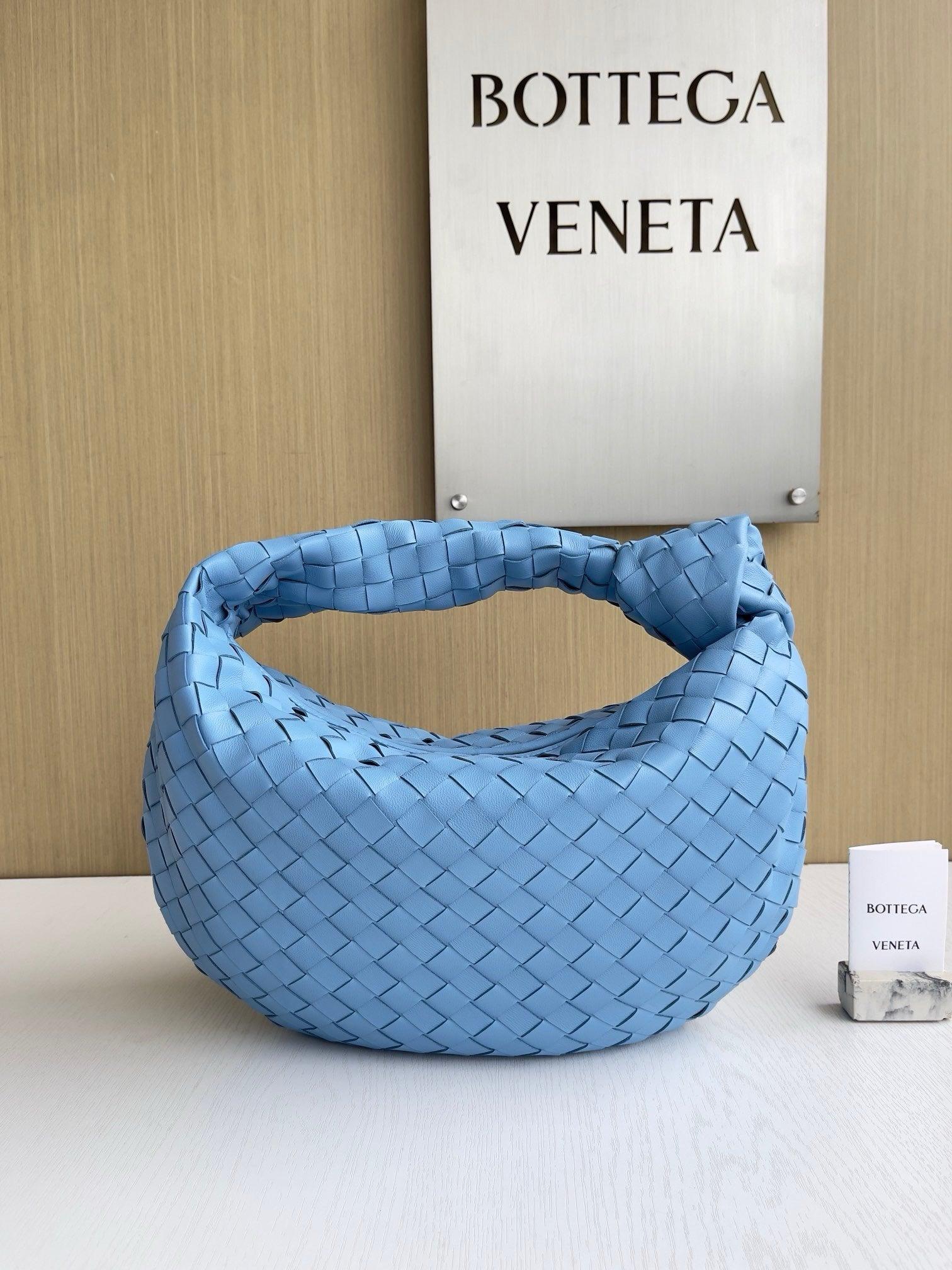 Bottega Veneta Büyük Jodie Çanta - Glimmer of Luxury