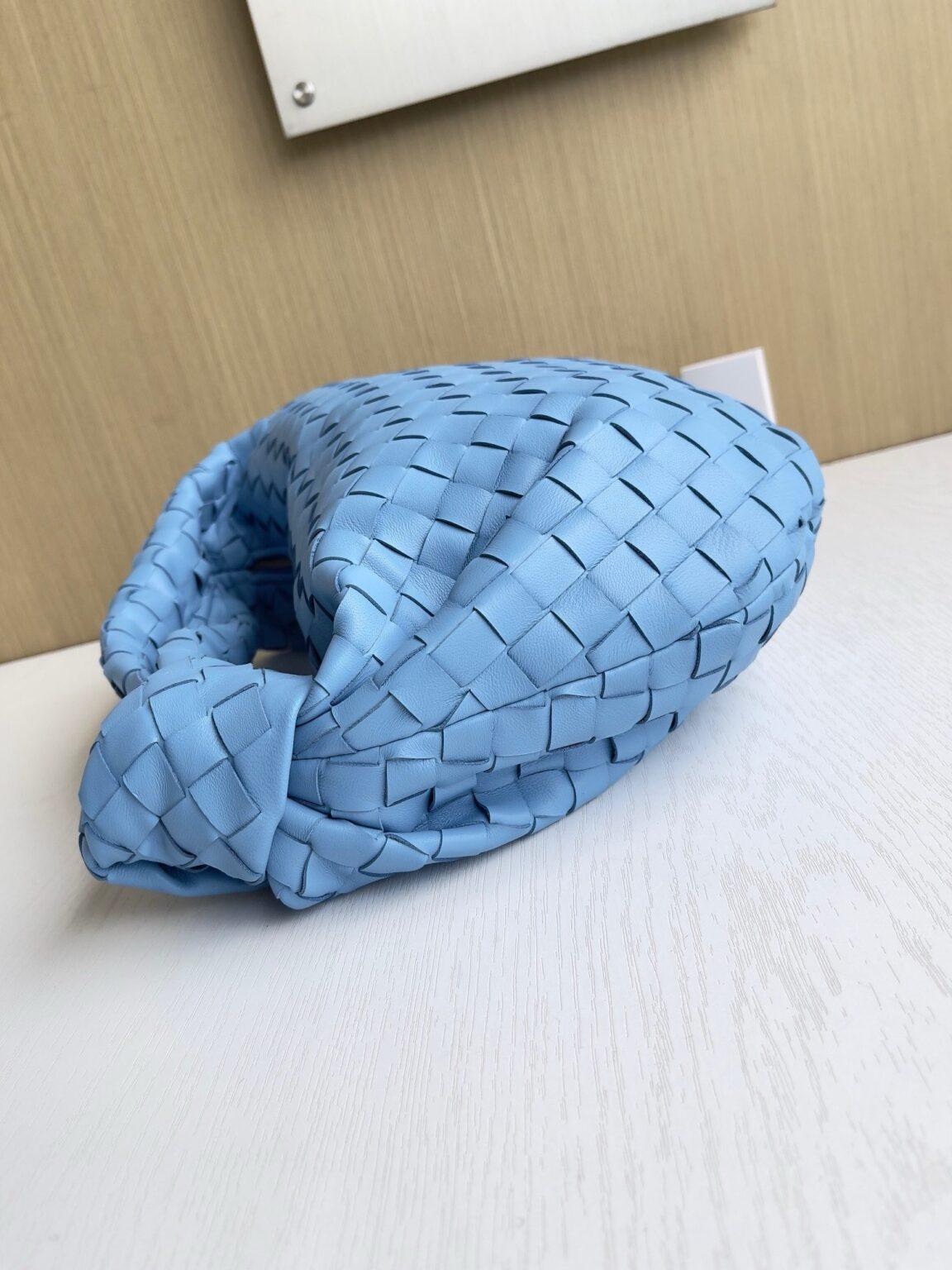 Bottega Veneta Büyük Jodie Çanta - Glimmer of Luxury