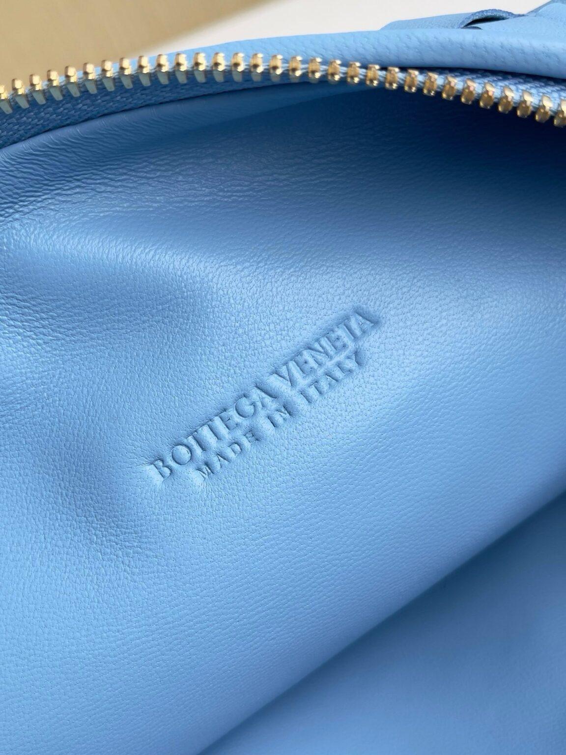 Bottega Veneta Büyük Jodie Çanta - Glimmer of Luxury