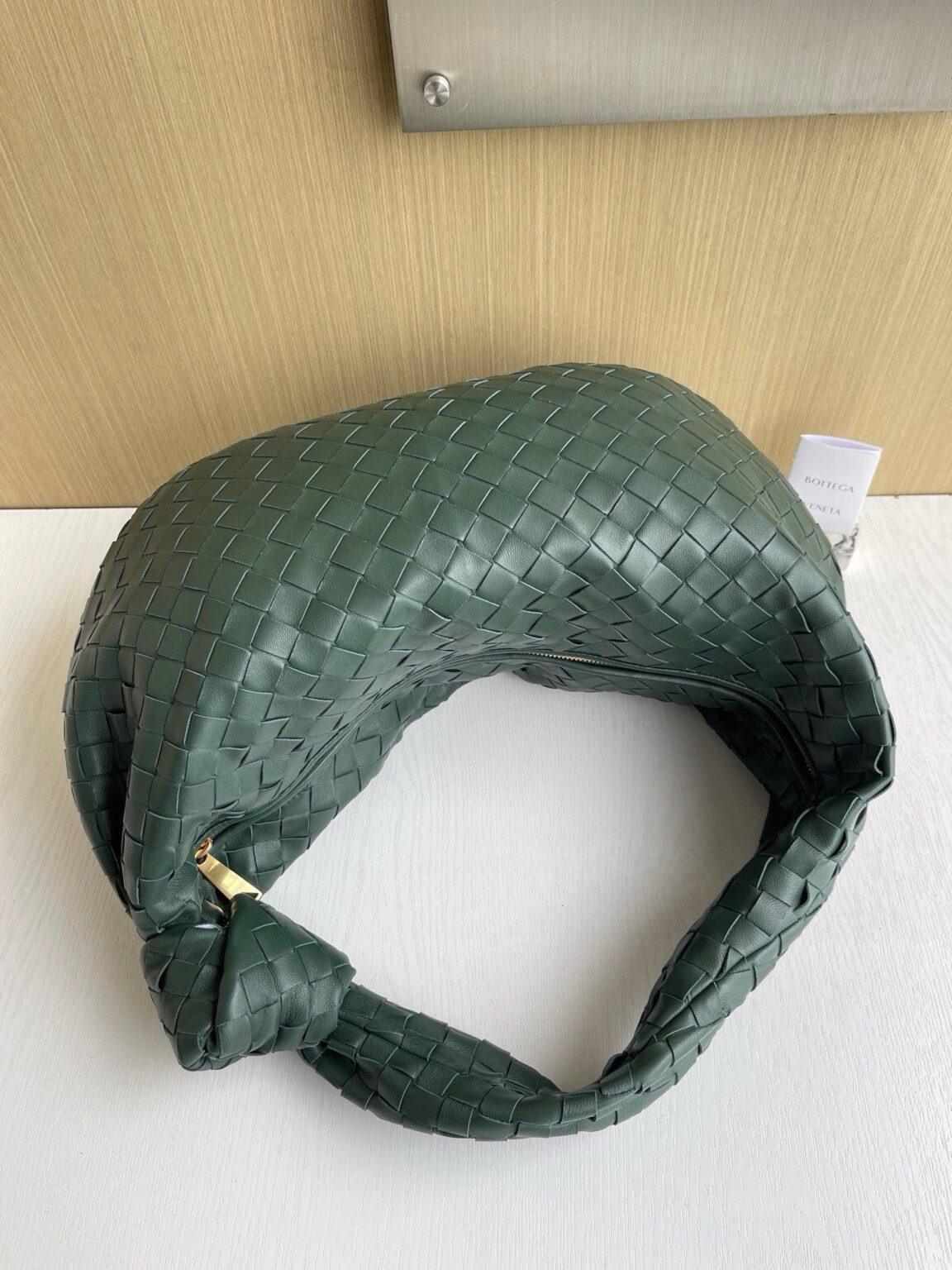 Bottega Veneta Büyük Jodie Çanta - Glimmer of Luxury