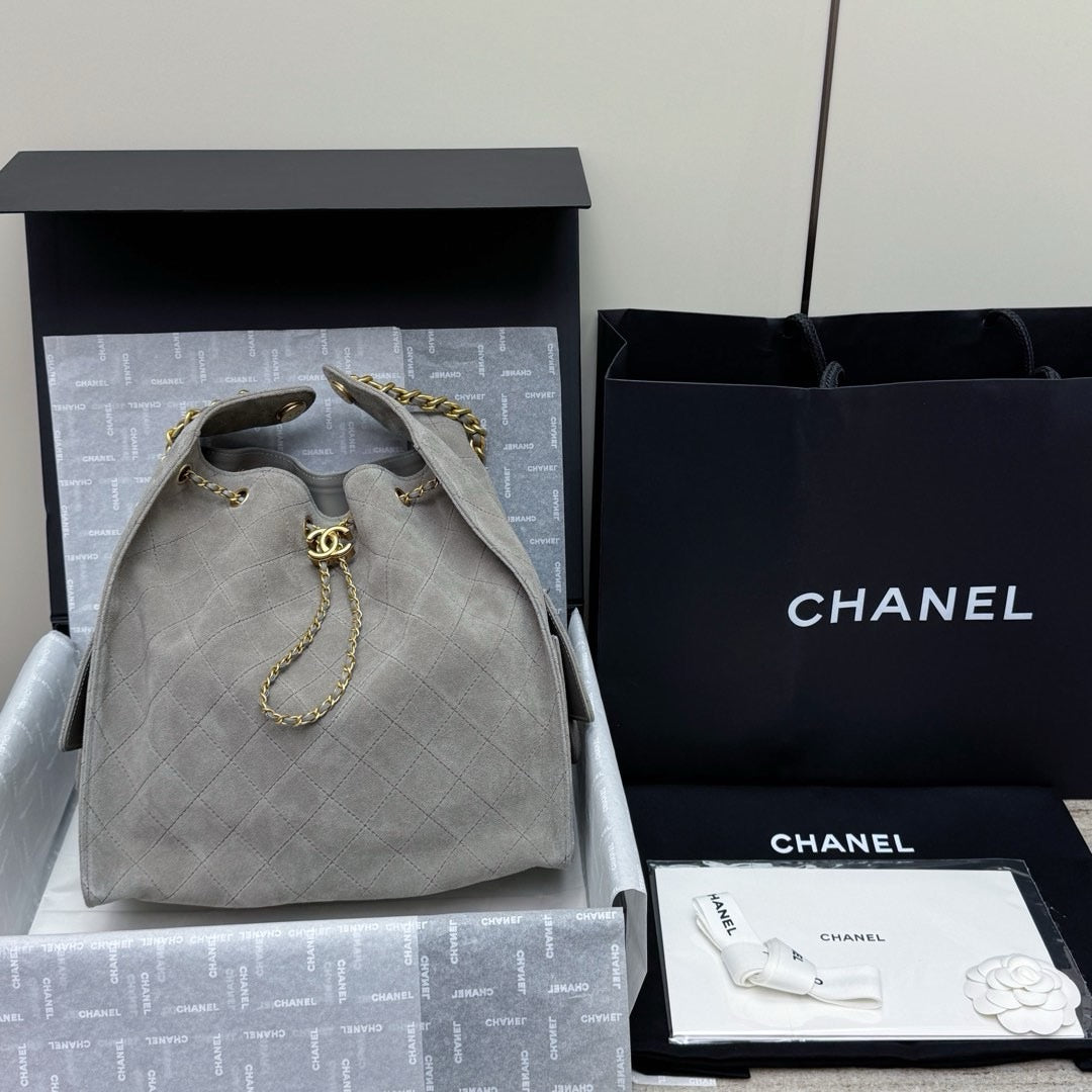 Chanel 25C Büyük Boy Hobo Seyahat Çantası - Glimmer of Luxury