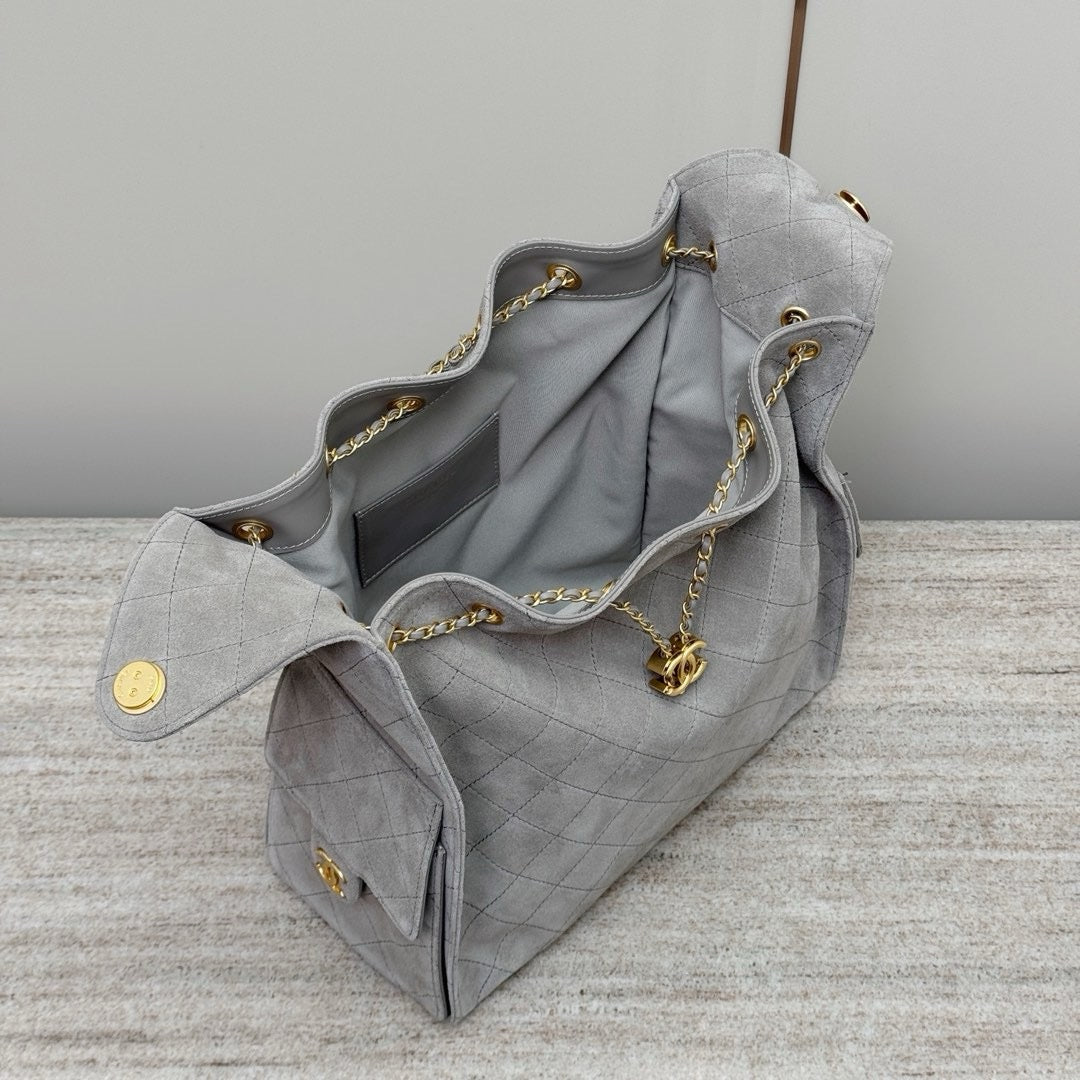 Chanel 25C Büyük Boy Hobo Seyahat Çantası - Glimmer of Luxury