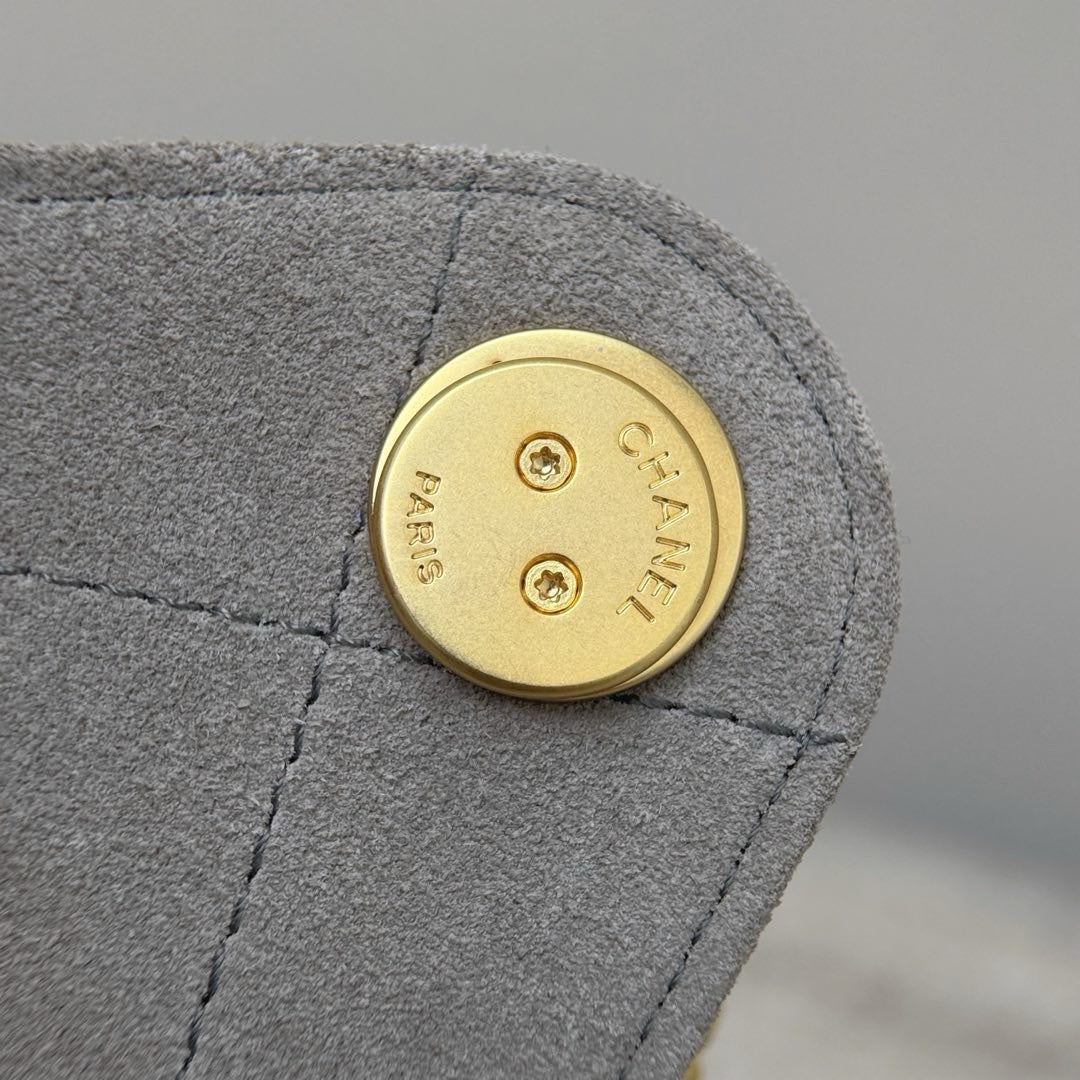 Chanel 25C Büyük Boy Hobo Seyahat Çantası - Glimmer of Luxury