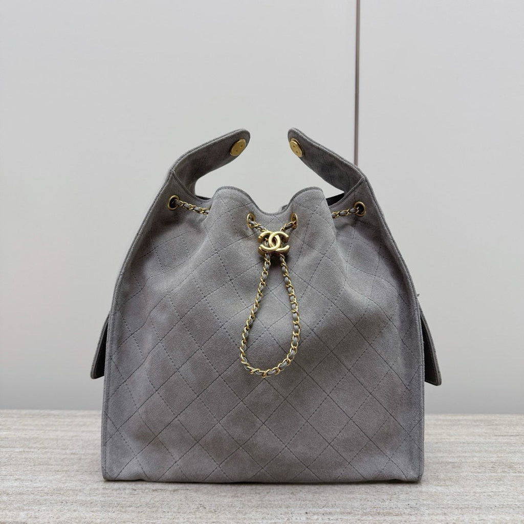 Chanel 25C Büyük Boy Hobo Seyahat Çantası - Glimmer of Luxury