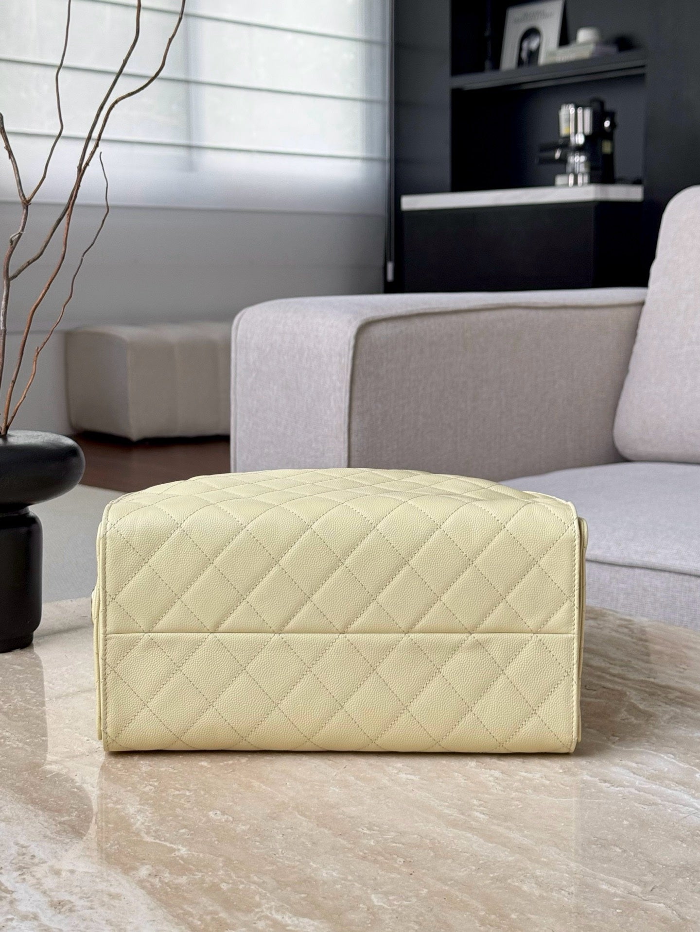 Chanel 25C حقيبة هوبو كبيرة للسفر