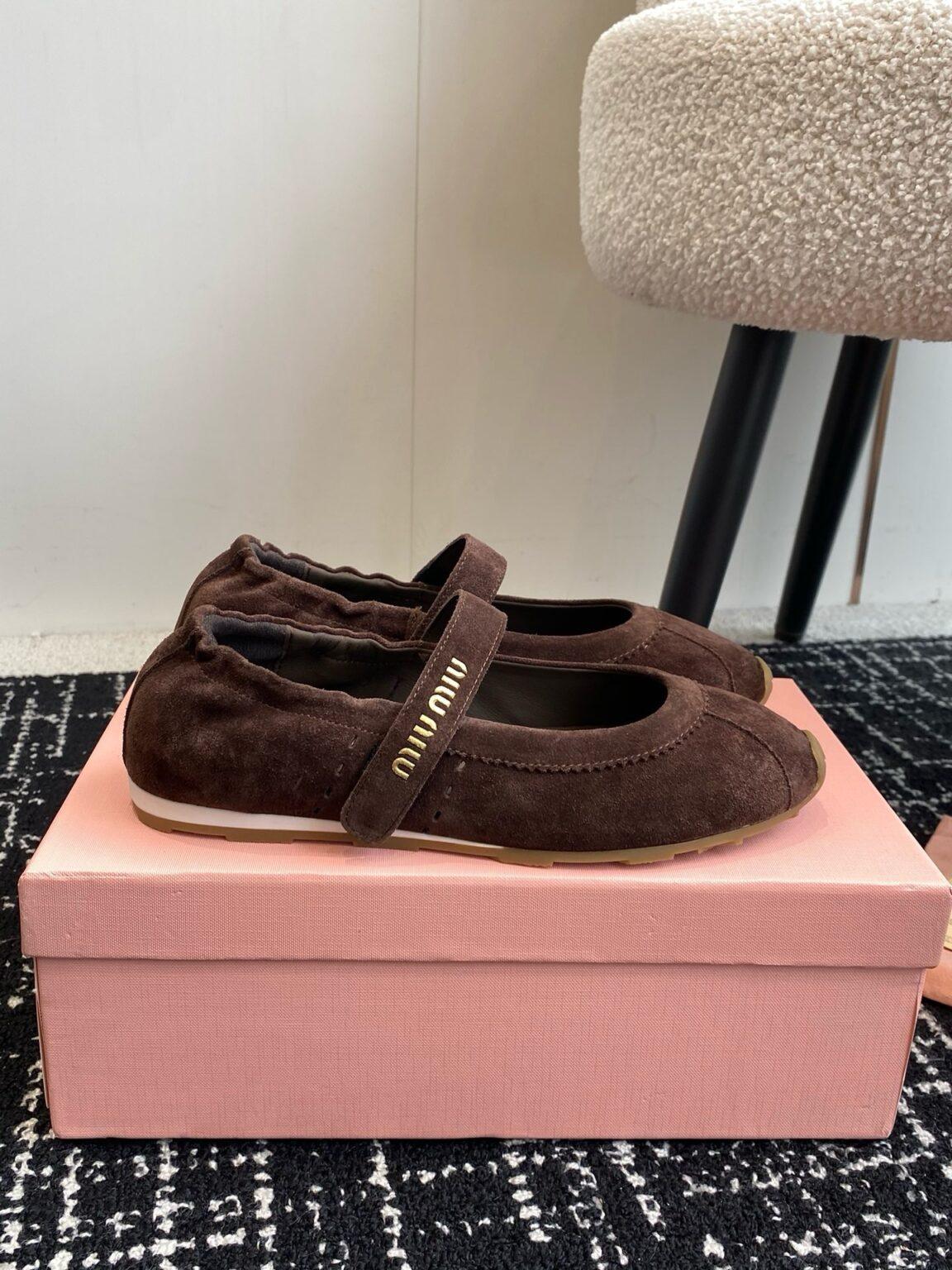 Miu Miu S24 Balerinler - Glimmer of Luxury