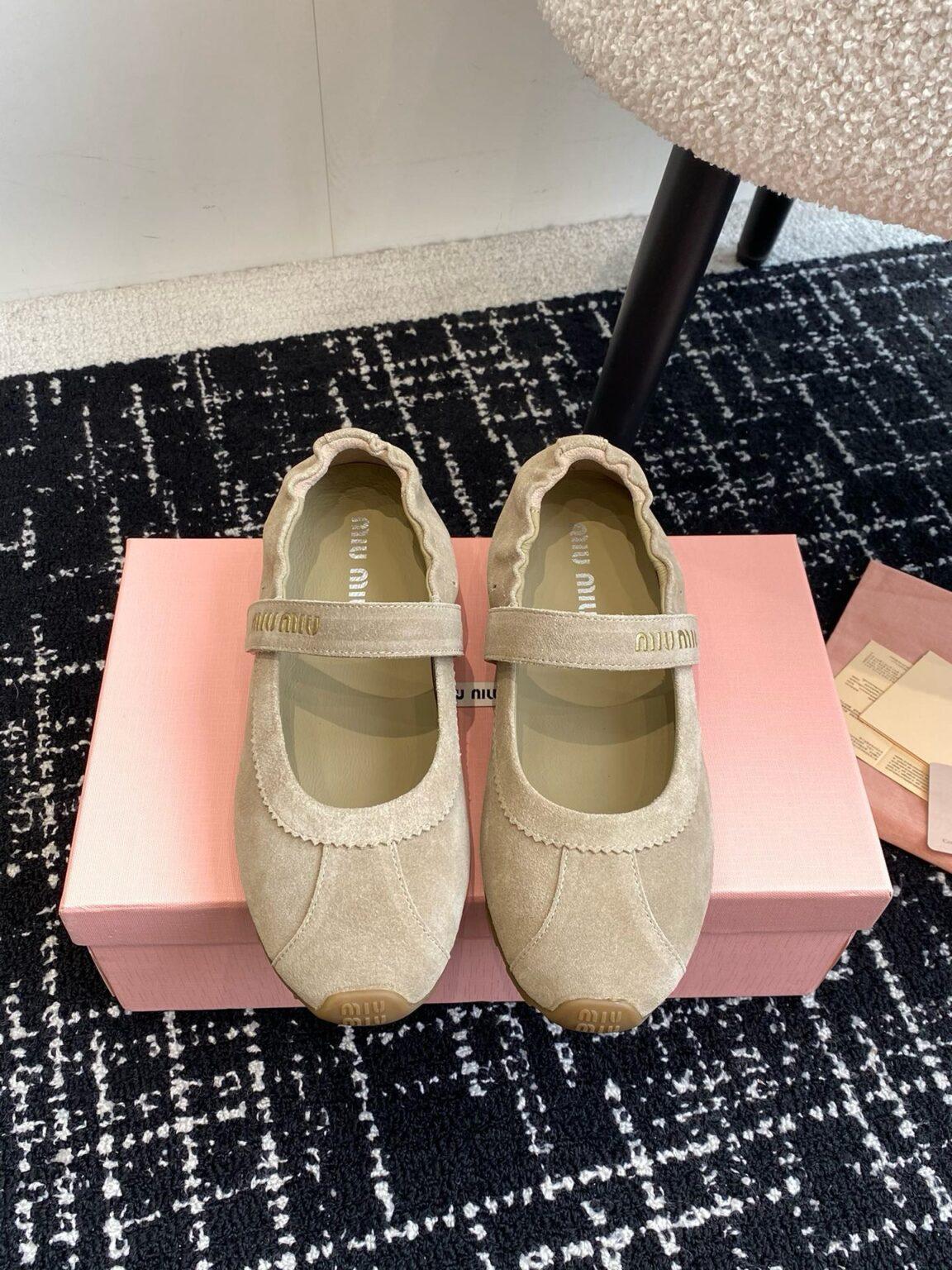 Miu Miu S24 Balerinler - Glimmer of Luxury