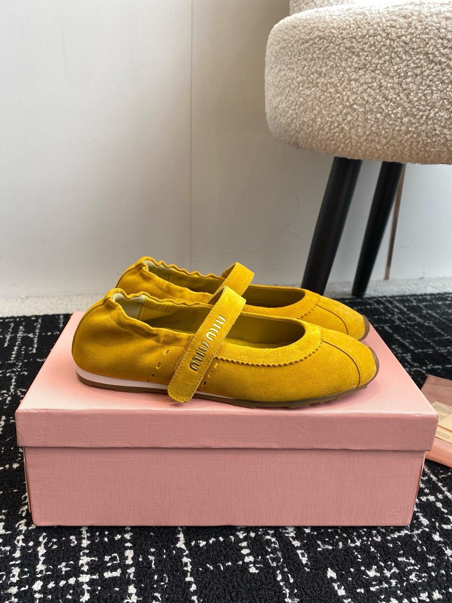 Miu Miu S24 Balerinler - Glimmer of Luxury