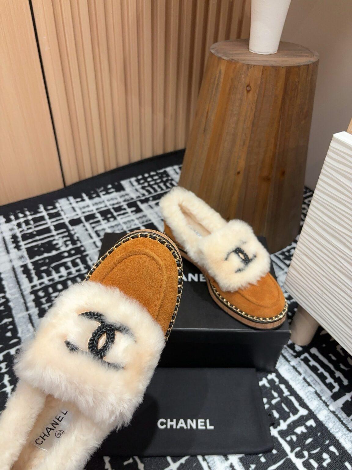 Chanel S24 Kürklü Mokasen - Glimmer of Luxury