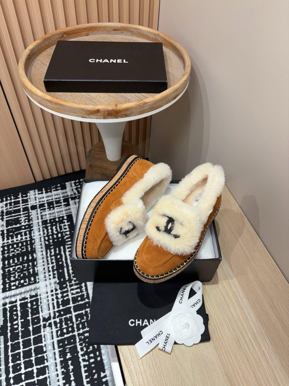 Chanel S24 Kürklü Mokasen - Glimmer of Luxury