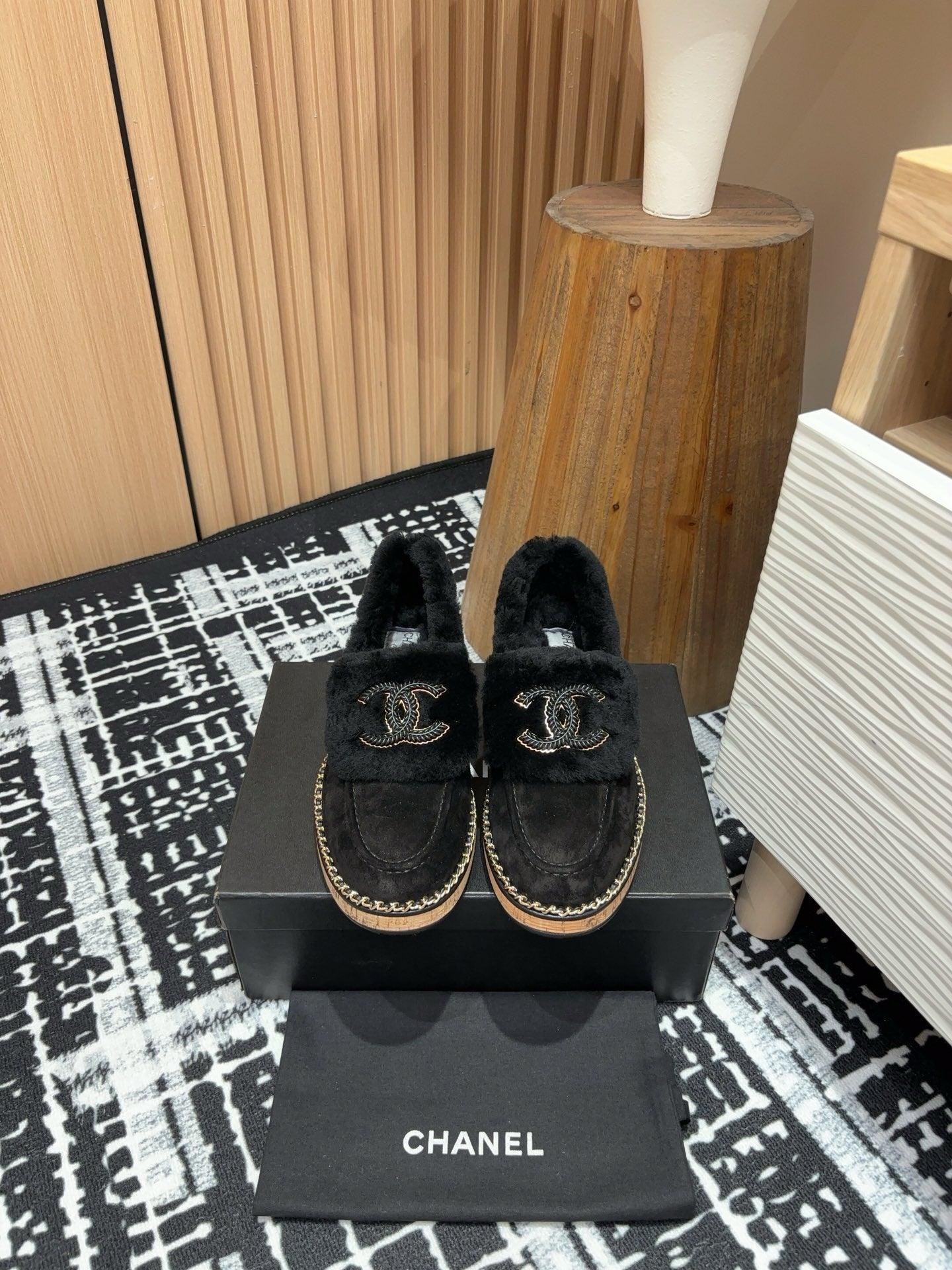 Chanel S24/25 Kürklü Mokasen - Glimmer of Luxury