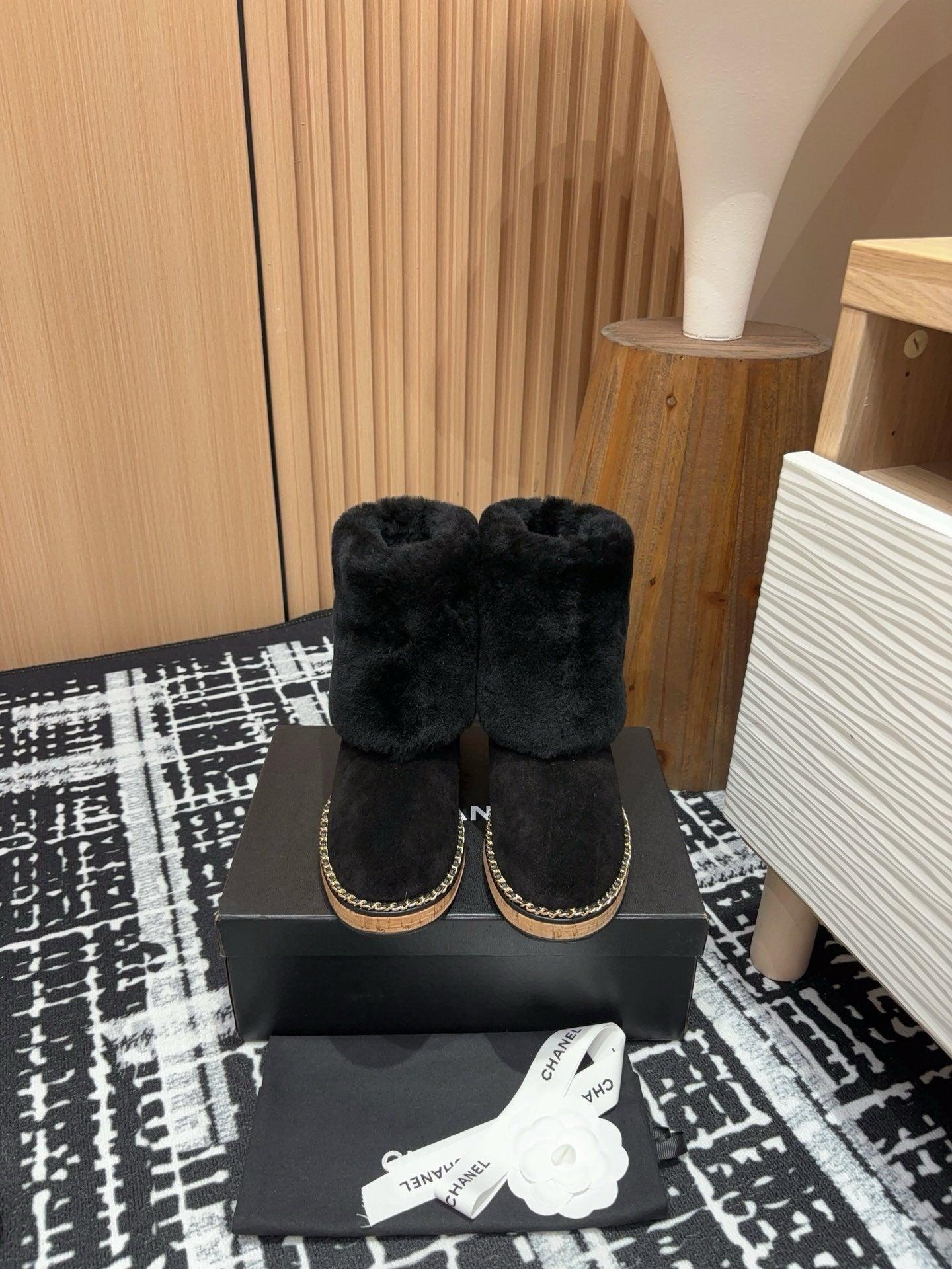 Chanel S24 Kısa Bot - Glimmer of Luxury