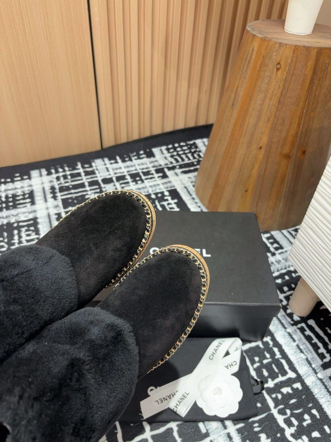 Chanel S24 Kısa Bot - Glimmer of Luxury