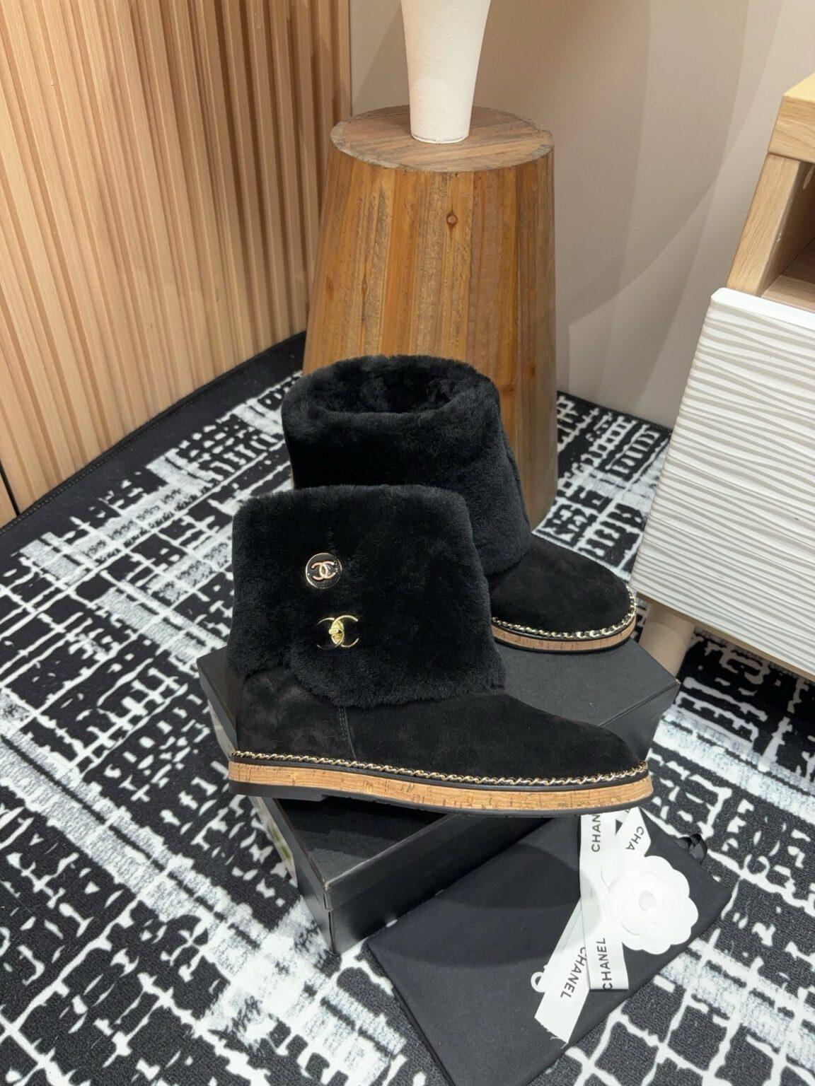 Chanel S24 Kısa Bot - Glimmer of Luxury