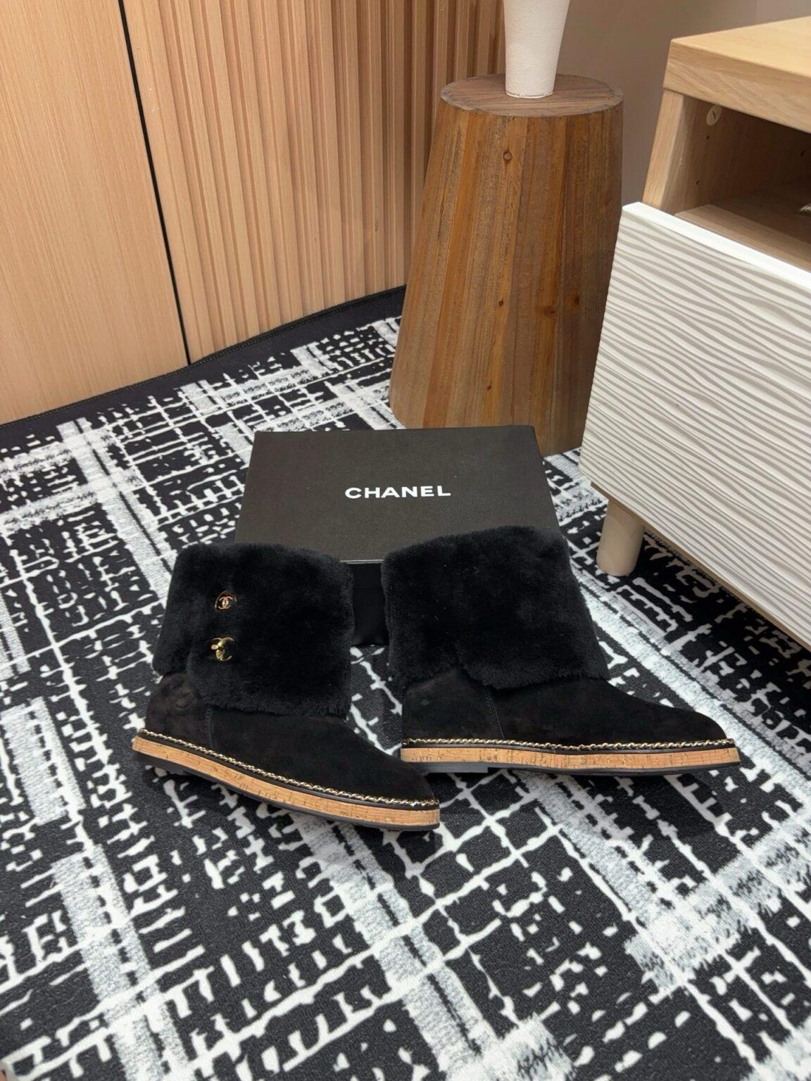 Chanel S24 Kısa Bot - Glimmer of Luxury