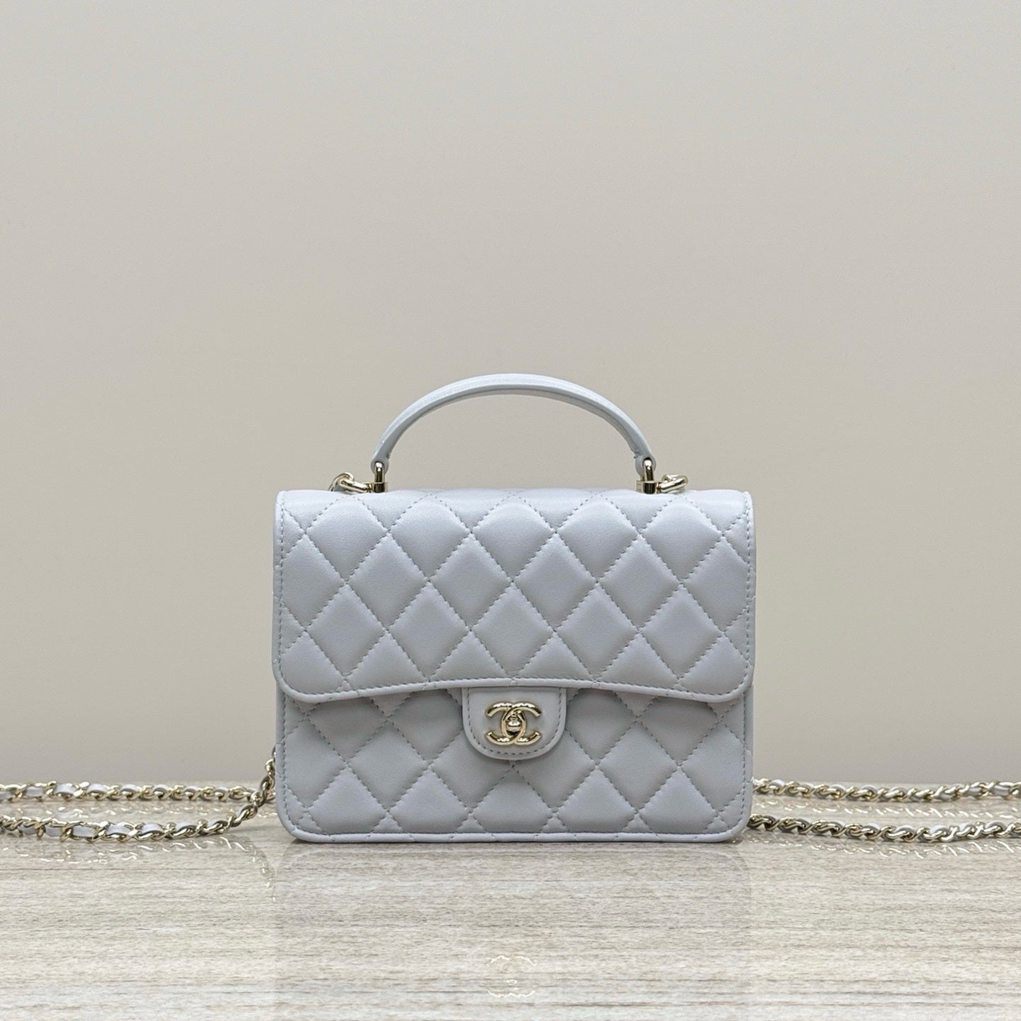 CHANEL Kadın Klasik Kapaklı Mini Çanta