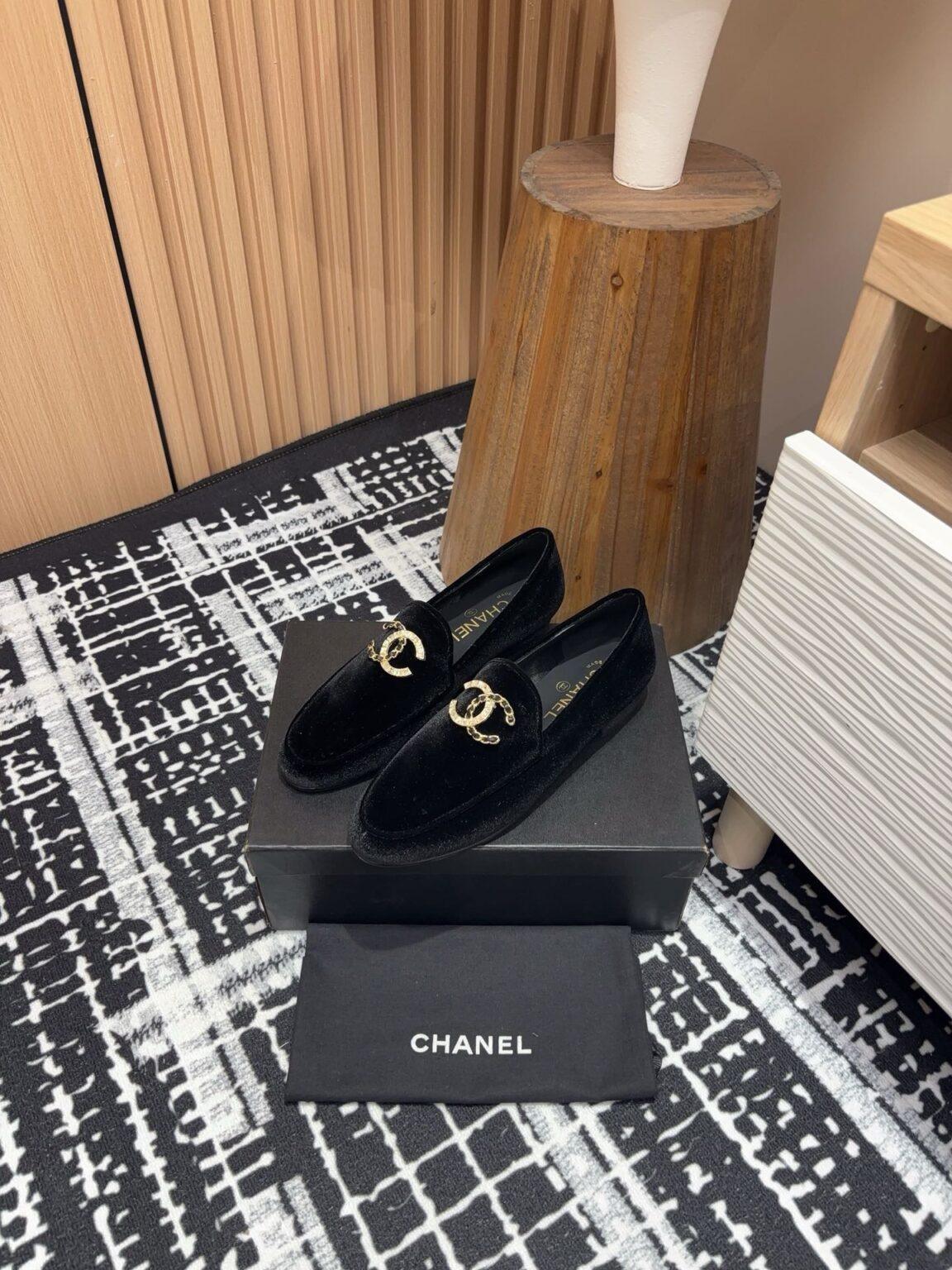 Chanel S24 Süet Mokasen Ayakkabı - Glimmer of Luxury