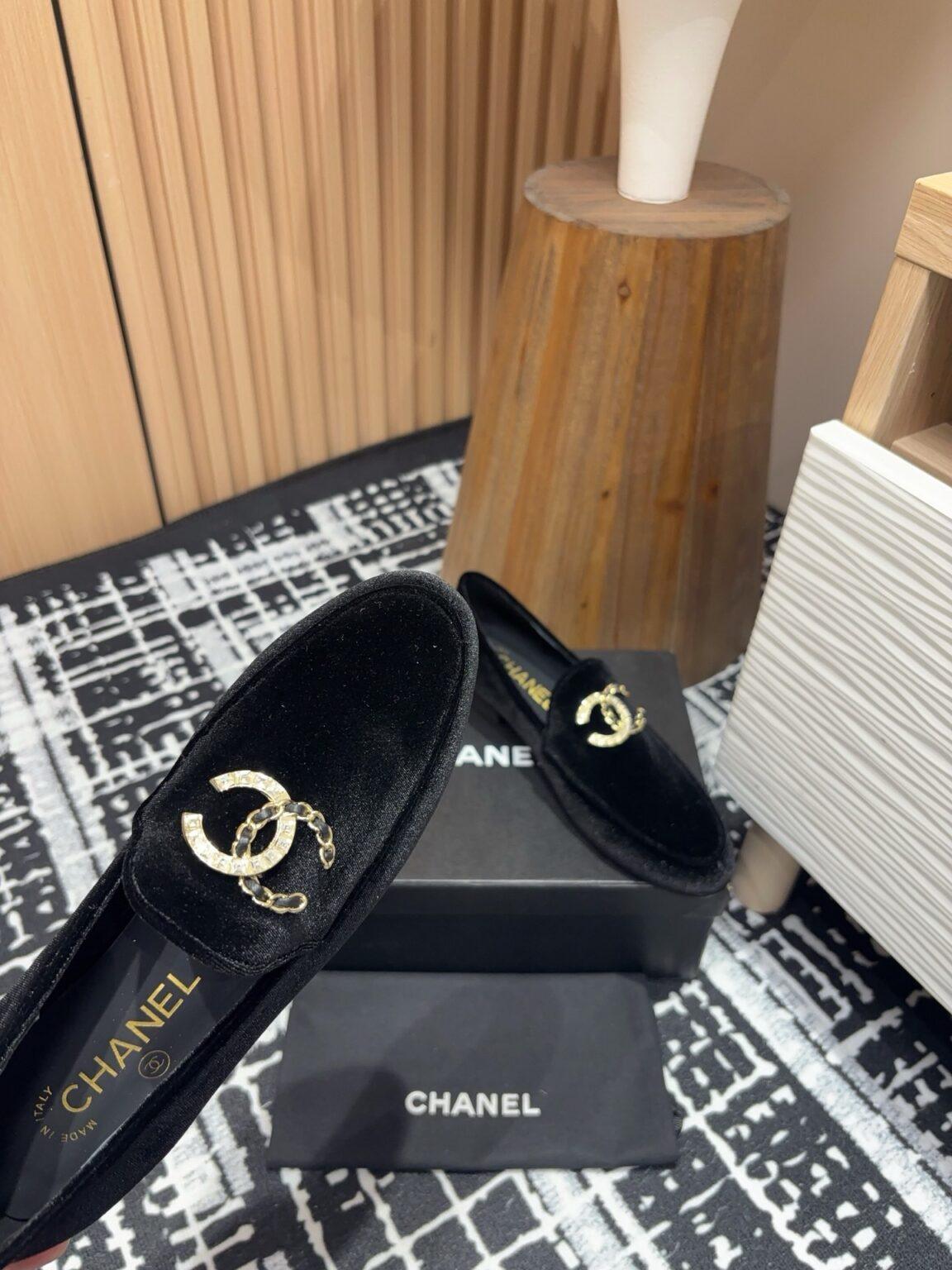 Chanel S24 Süet Mokasen Ayakkabı - Glimmer of Luxury