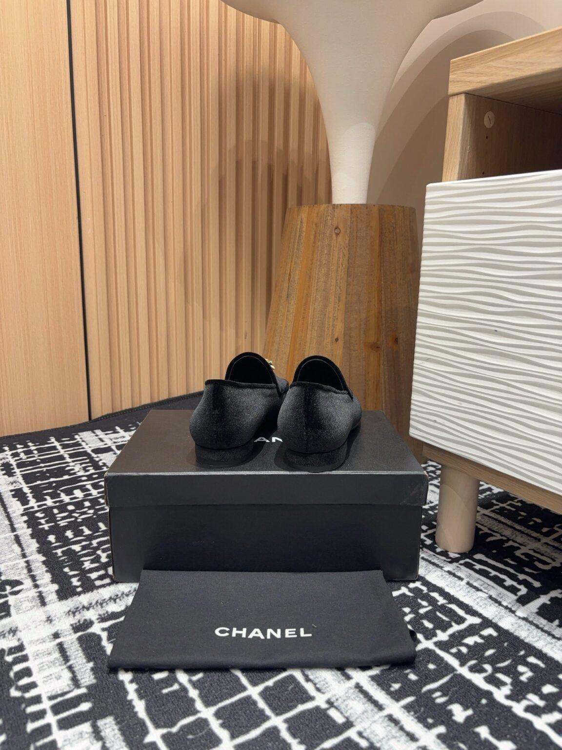 Chanel S24 Süet Mokasen Ayakkabı - Glimmer of Luxury