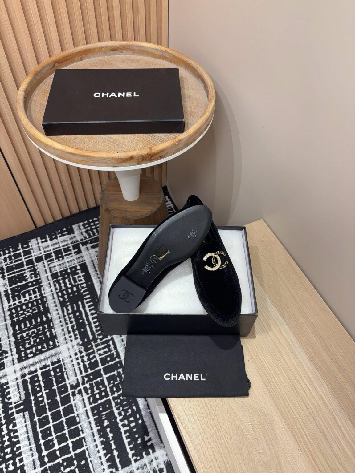 Chanel S24 Süet Mokasen Ayakkabı - Glimmer of Luxury