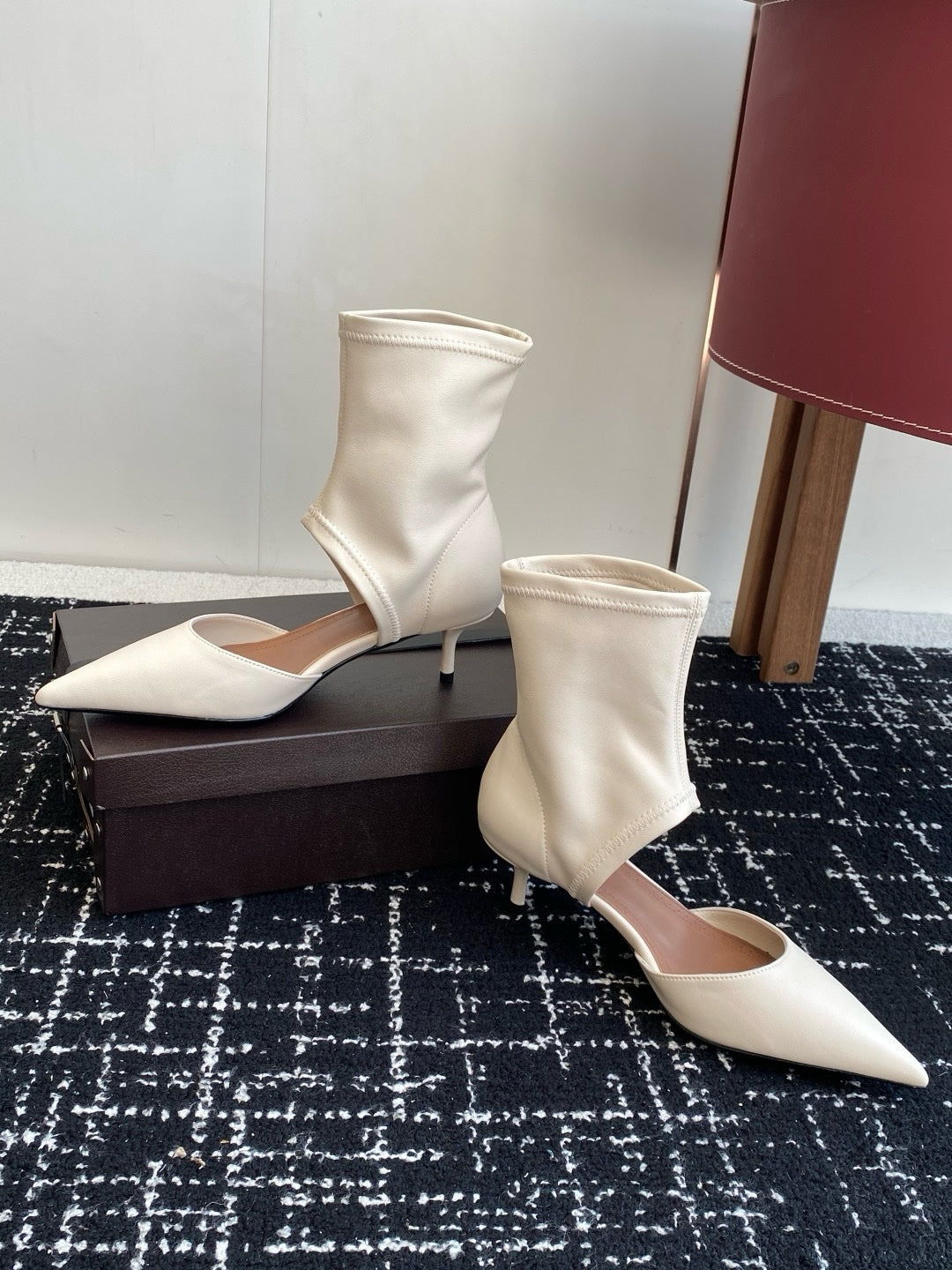 Alaia 2025/26 Flexible Leather Short Boots 