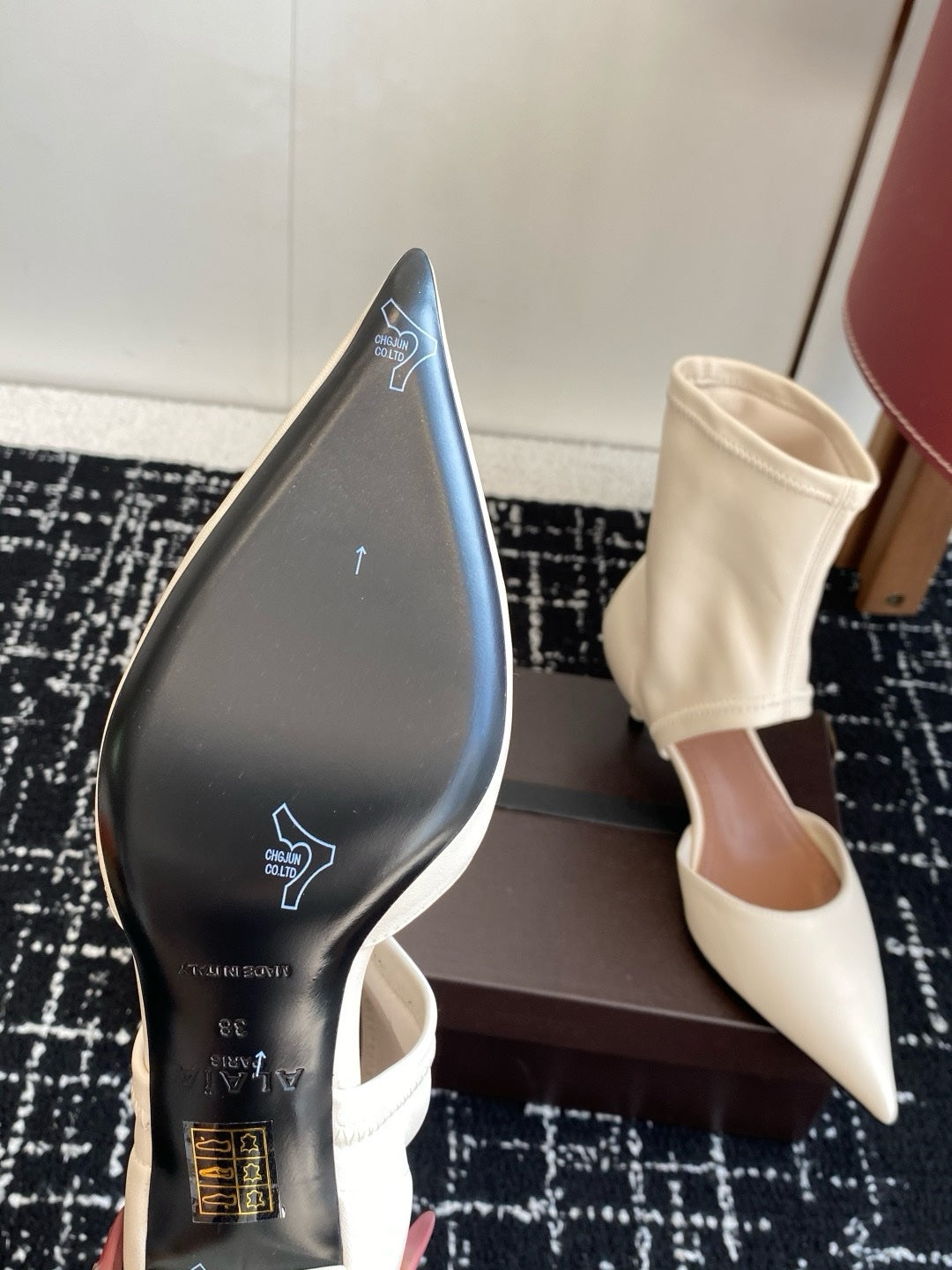 Alaia 2025/26 Flexible Leather Short Boots 