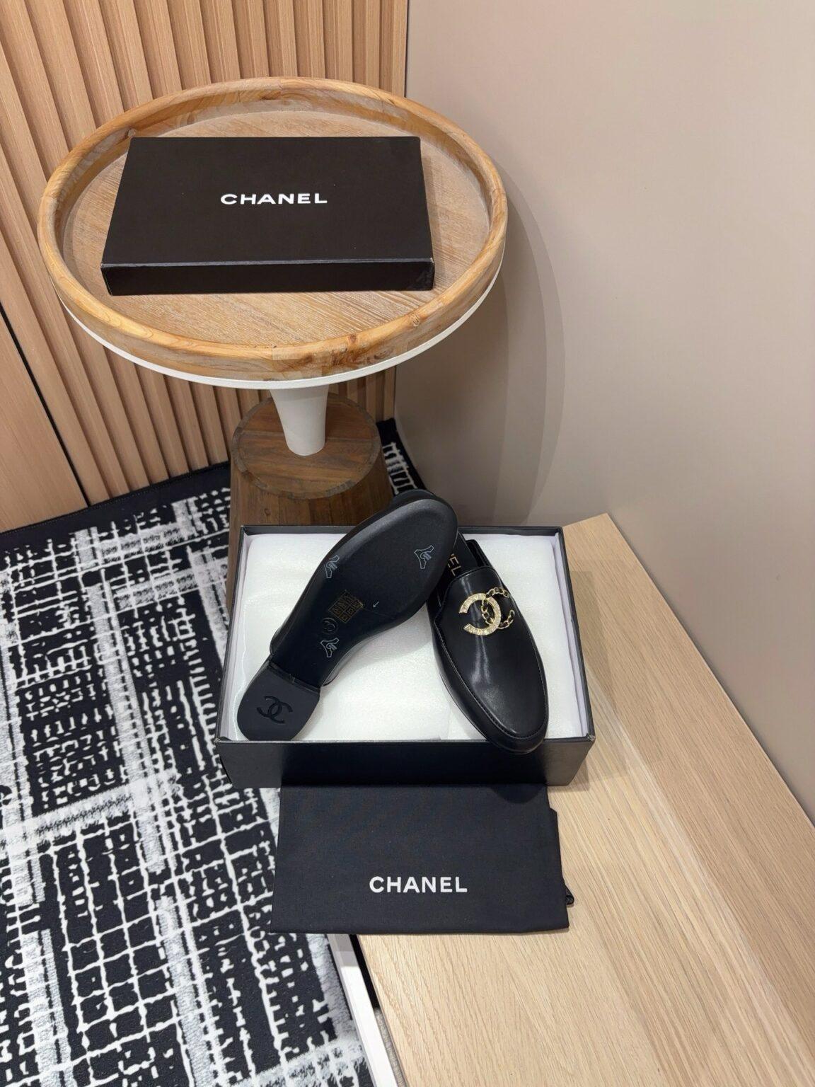 Chanel 25C Çift C Loafer - Glimmer of Luxury