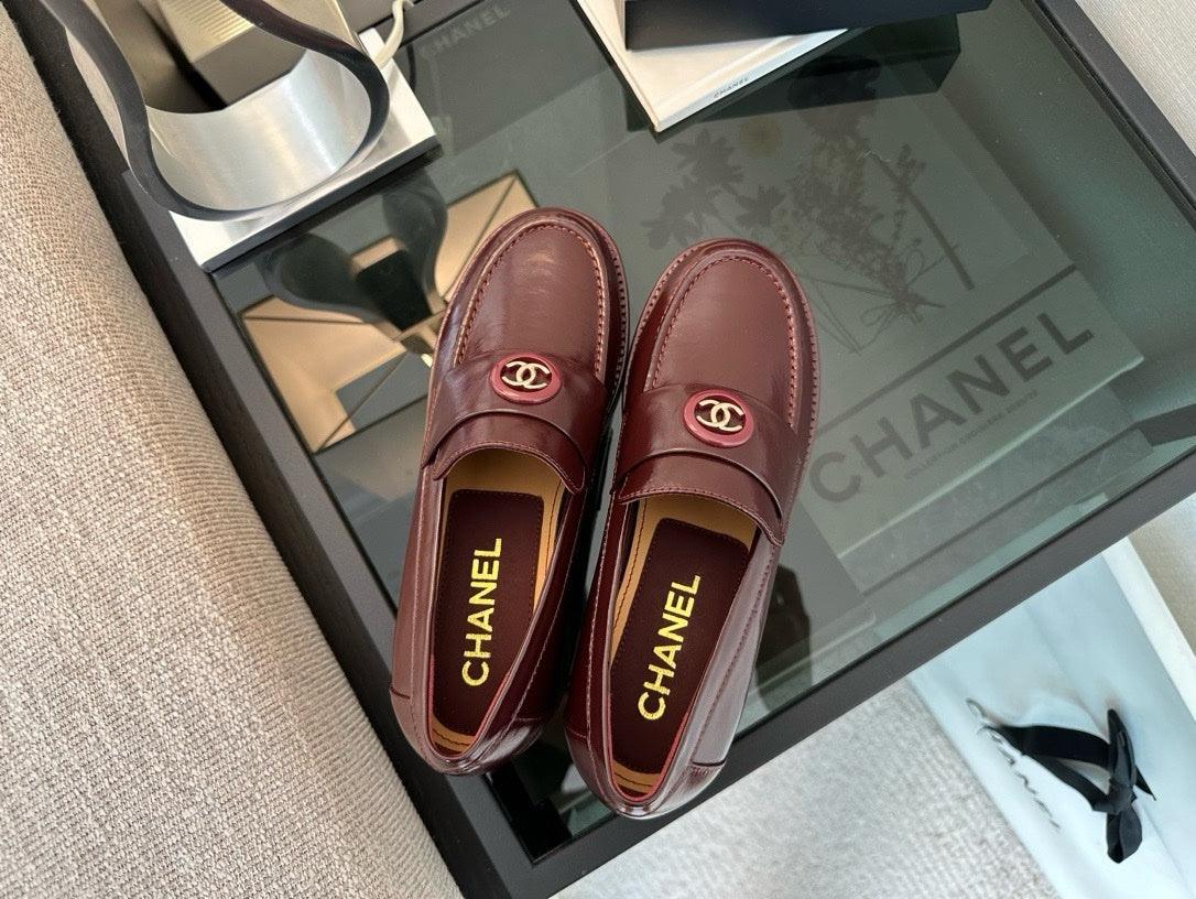 Chanel S24/25 Mokasen Dana Derisi Ayakkabı - Glimmer of Luxury