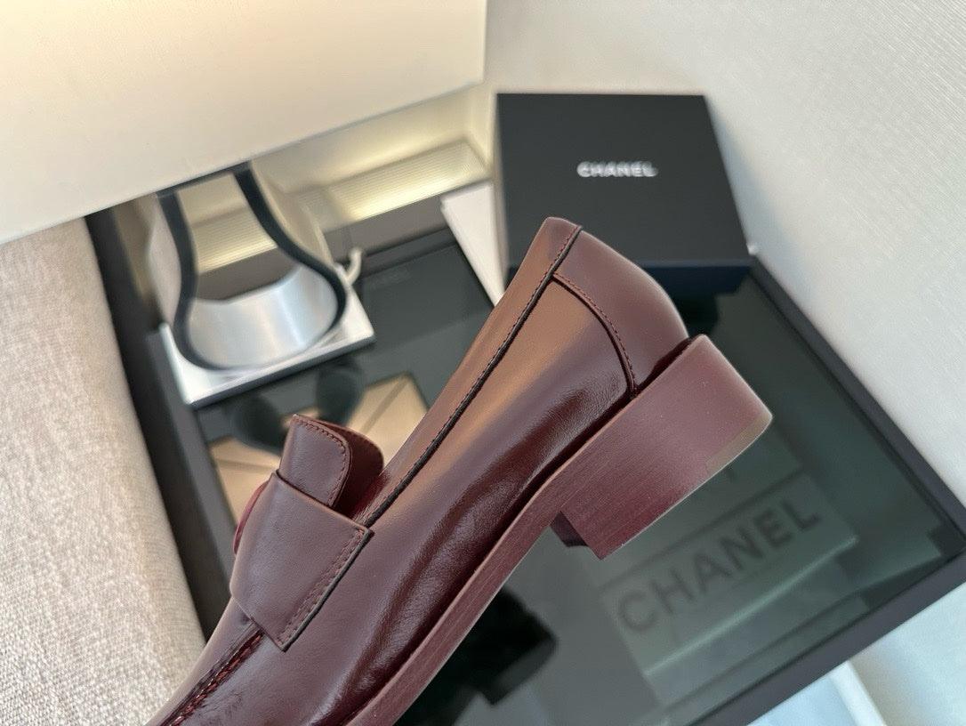 Chanel S24/25 Mokasen Dana Derisi Ayakkabı - Glimmer of Luxury