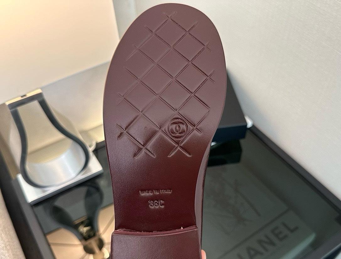 Chanel S24/25 Mokasen Dana Derisi Ayakkabı - Glimmer of Luxury