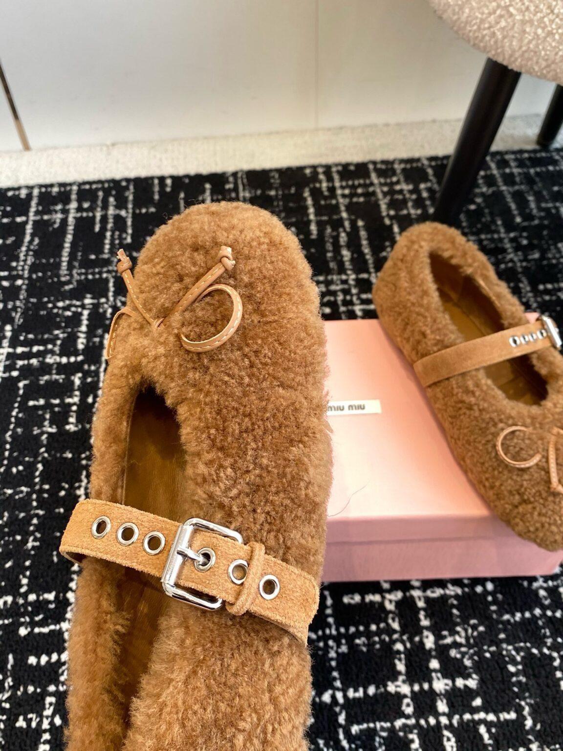 Miu Miu Koyun Postu Balerinler - Glimmer of Luxury