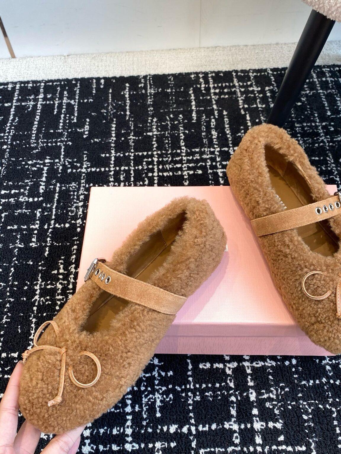 Miu Miu Koyun Postu Balerinler - Glimmer of Luxury